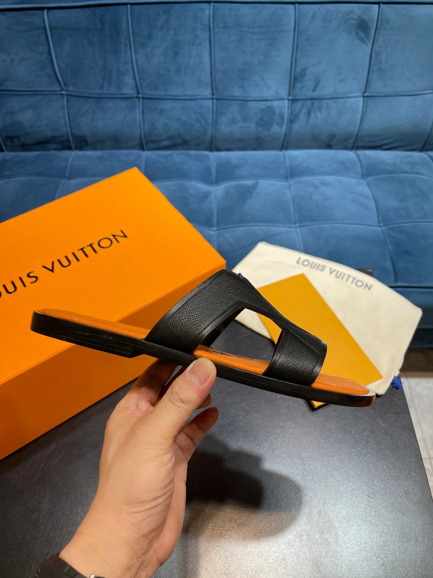 LV SANDAL