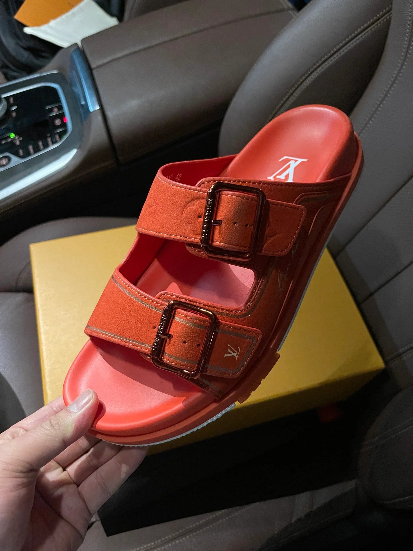 LV SANDAL