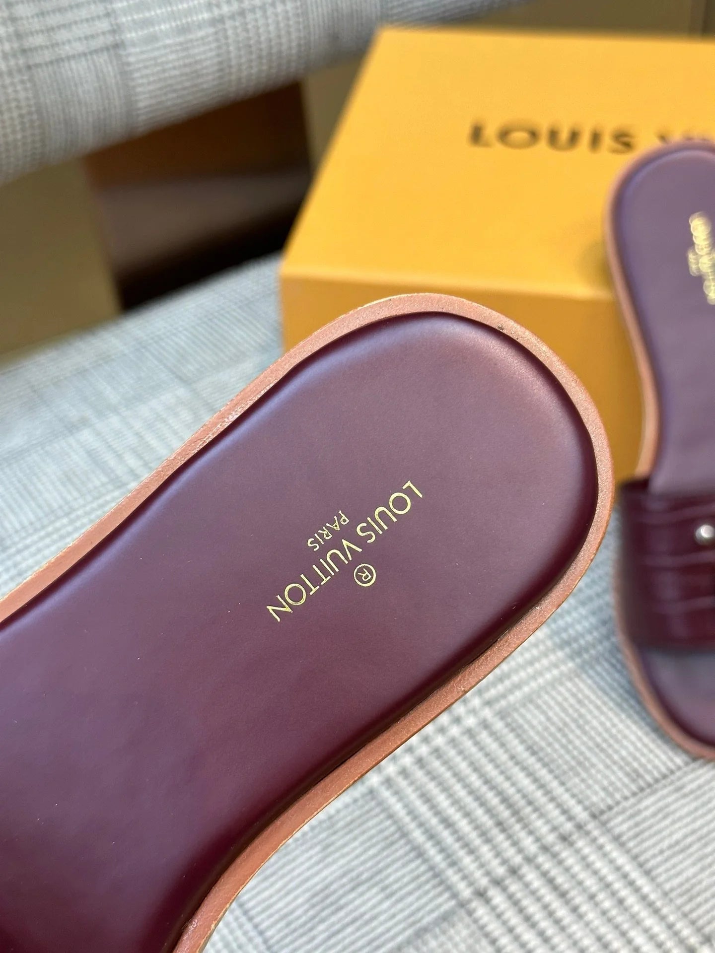 LV SANDAL