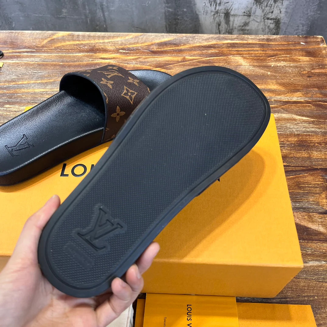LV SANDAL