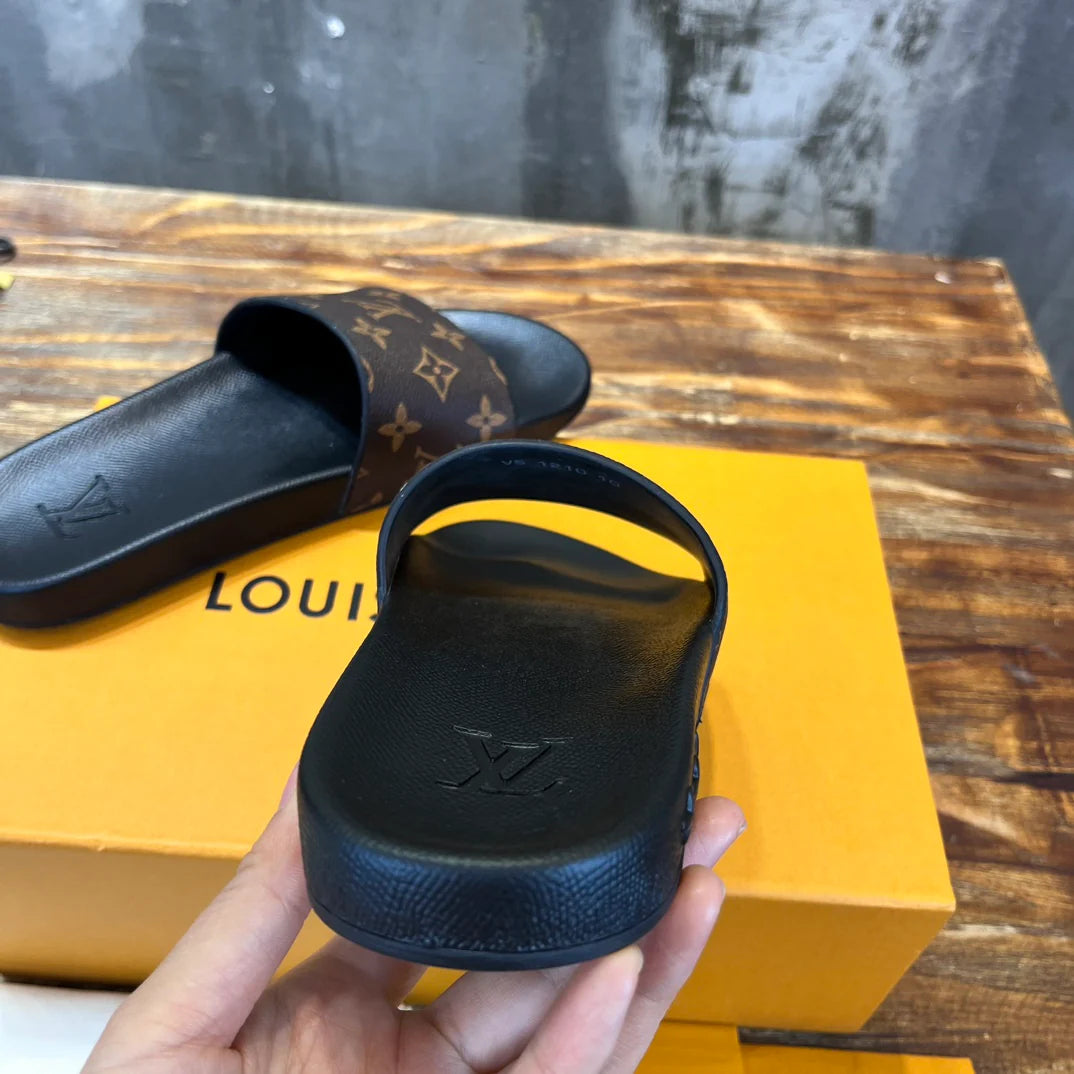 LV SANDAL