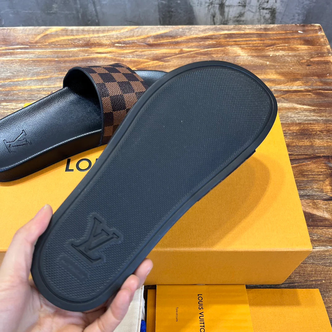 LV SANDAL