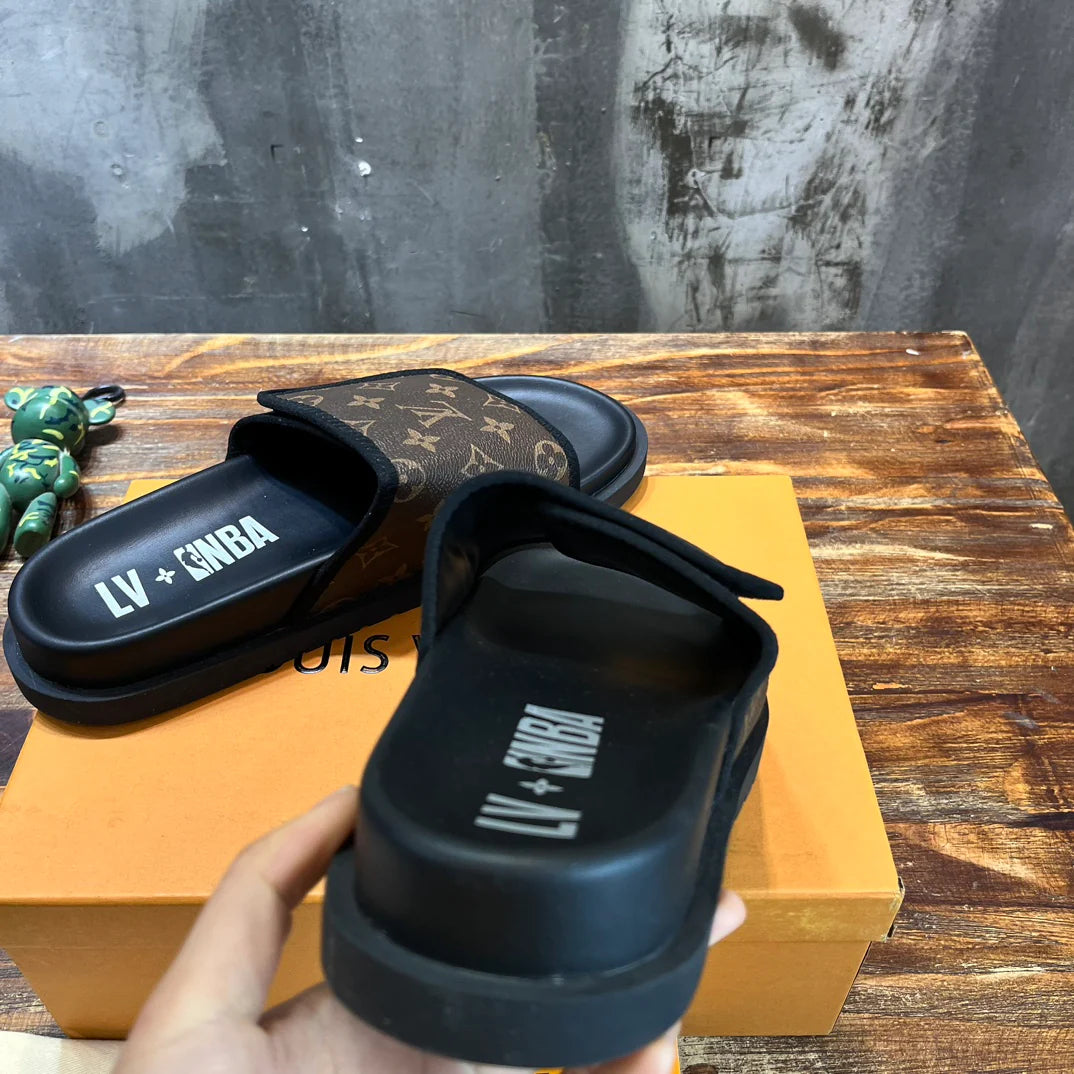 LV SANDAL