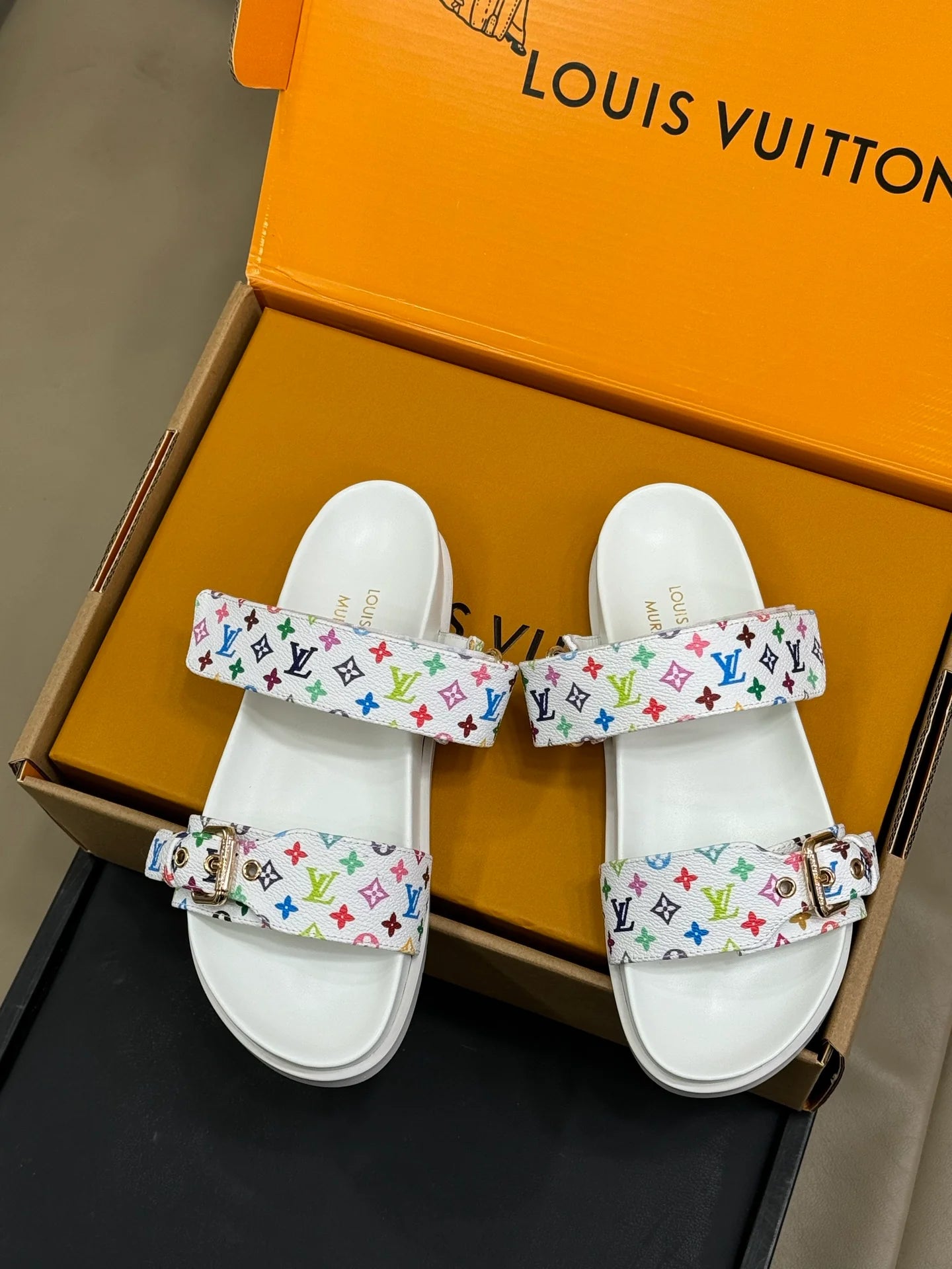 LV SANDAL