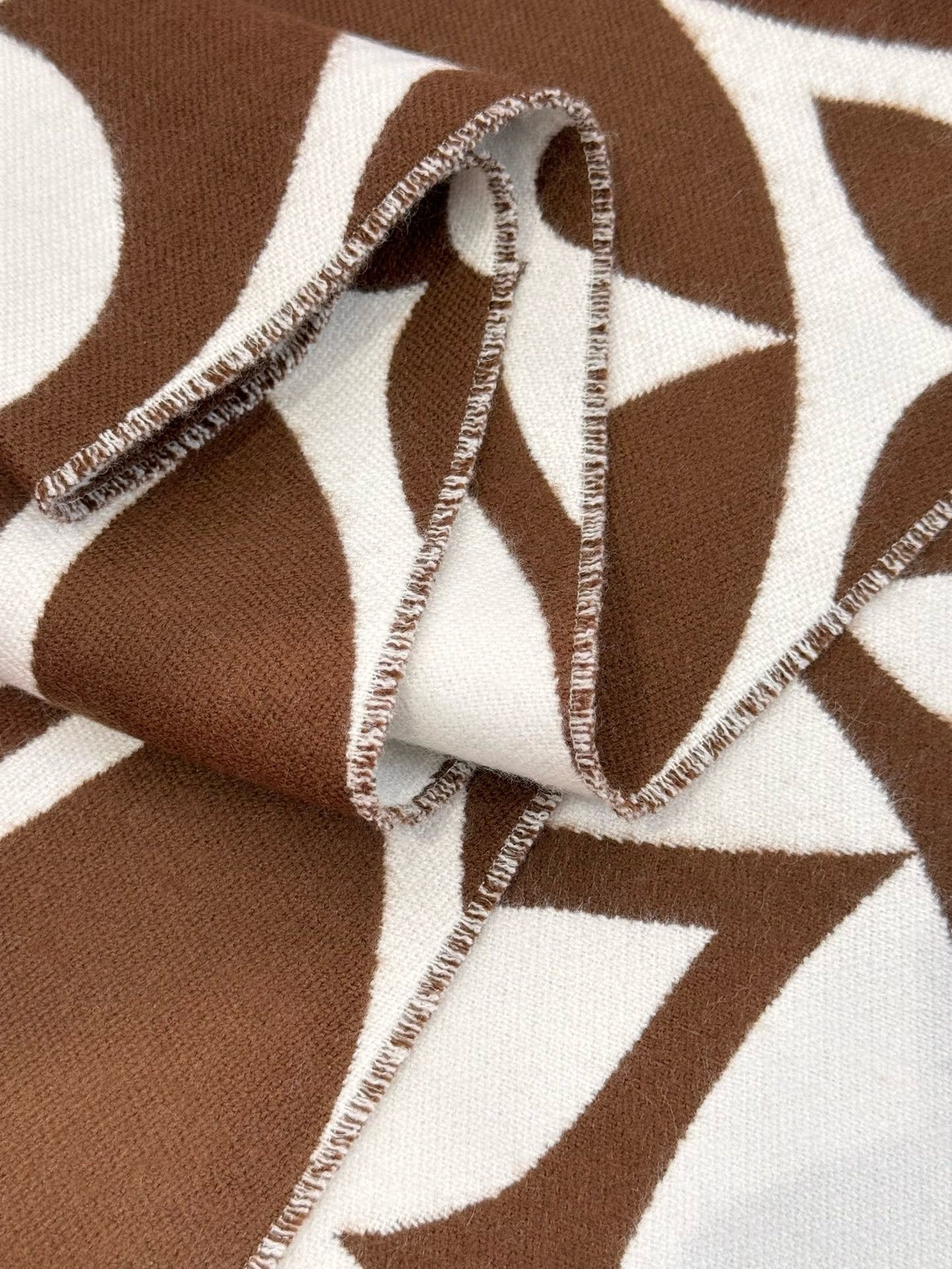 LV SCARF