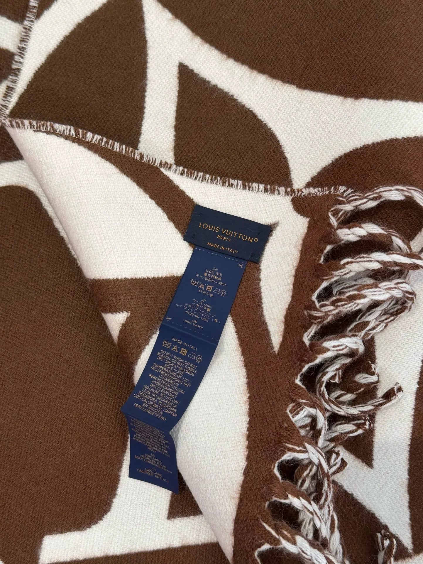 LV SCARF