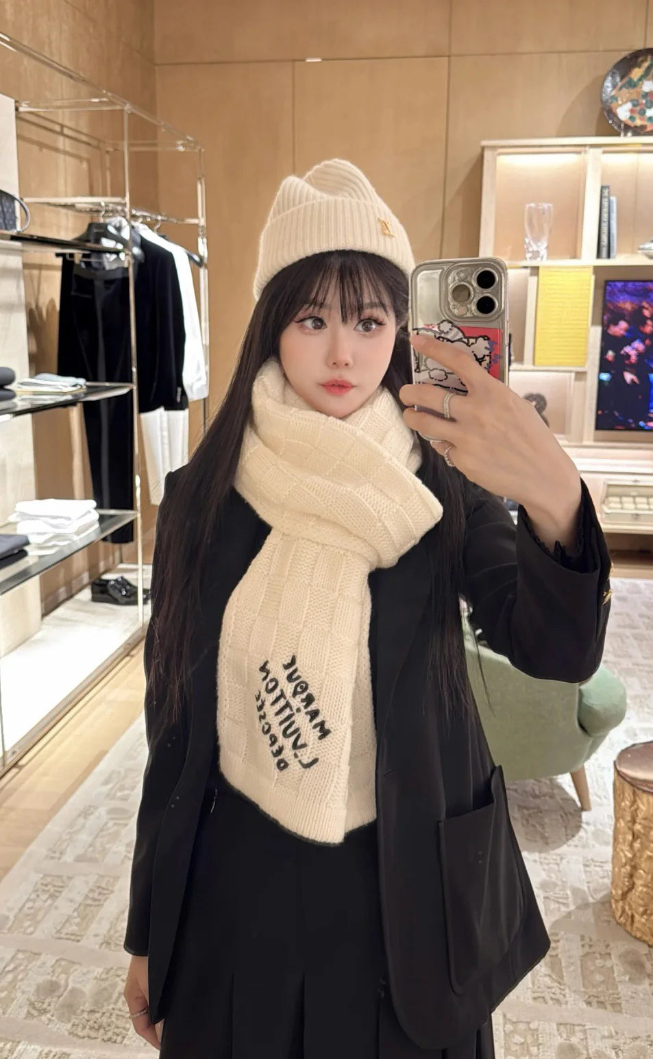 LV SCARF