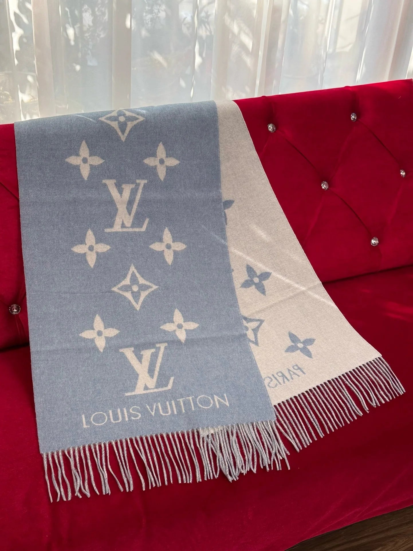 LV SCARF