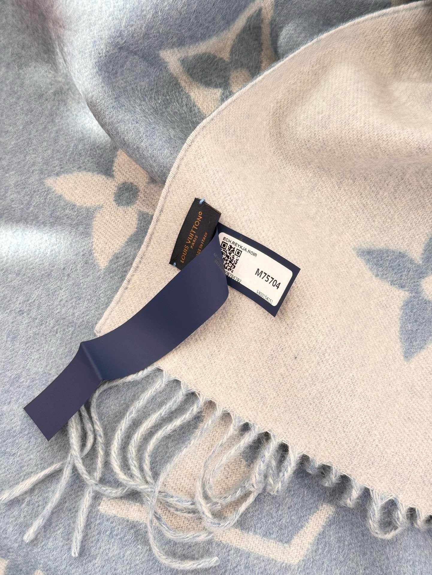 LV SCARF