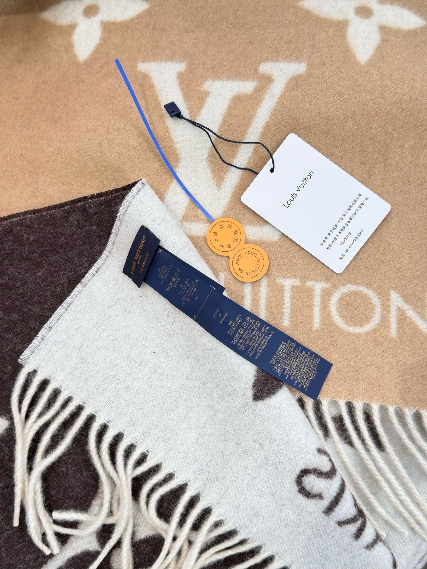 LV SCARF