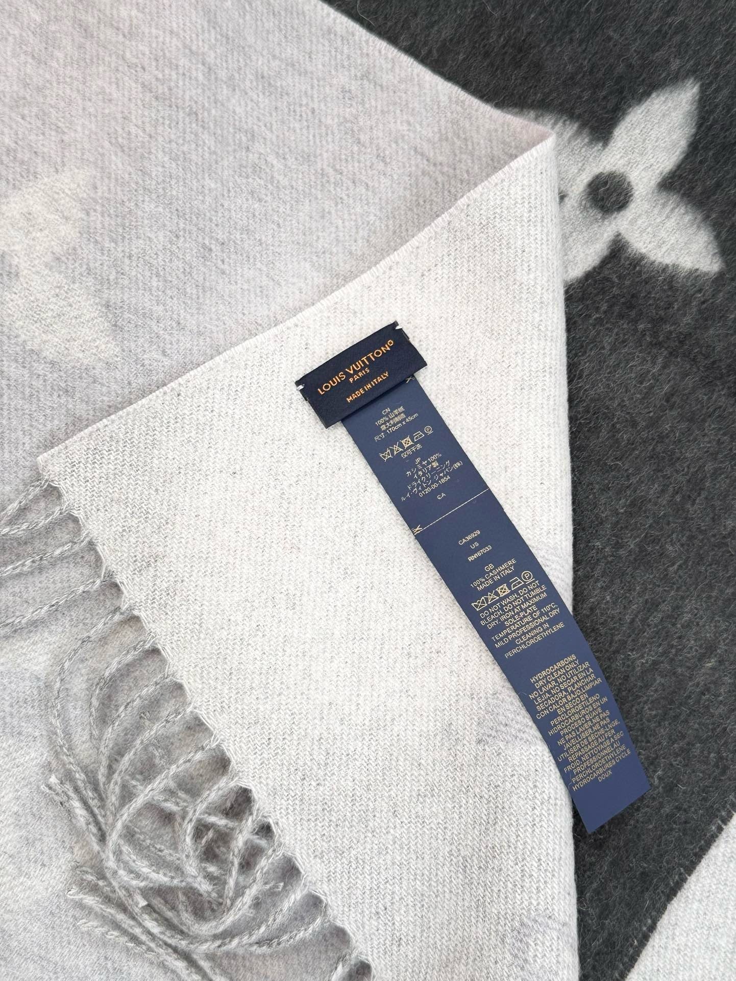 LV SCARF