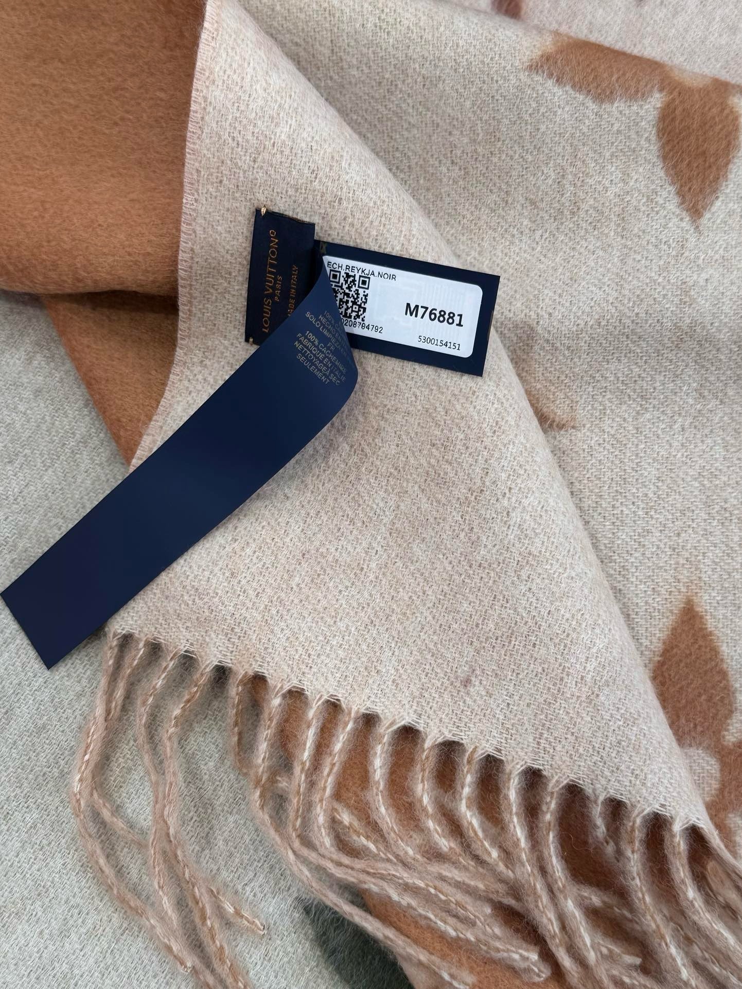 LV SCARF