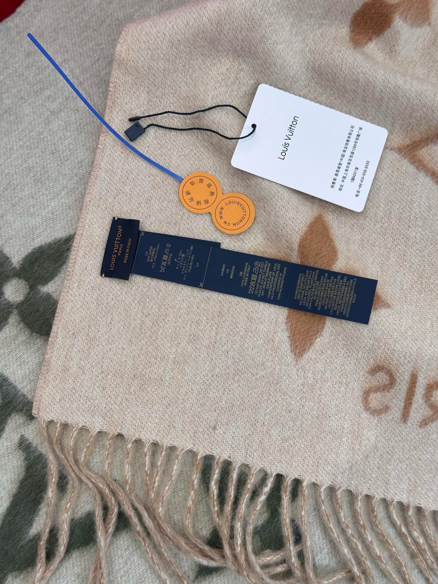 LV SCARF