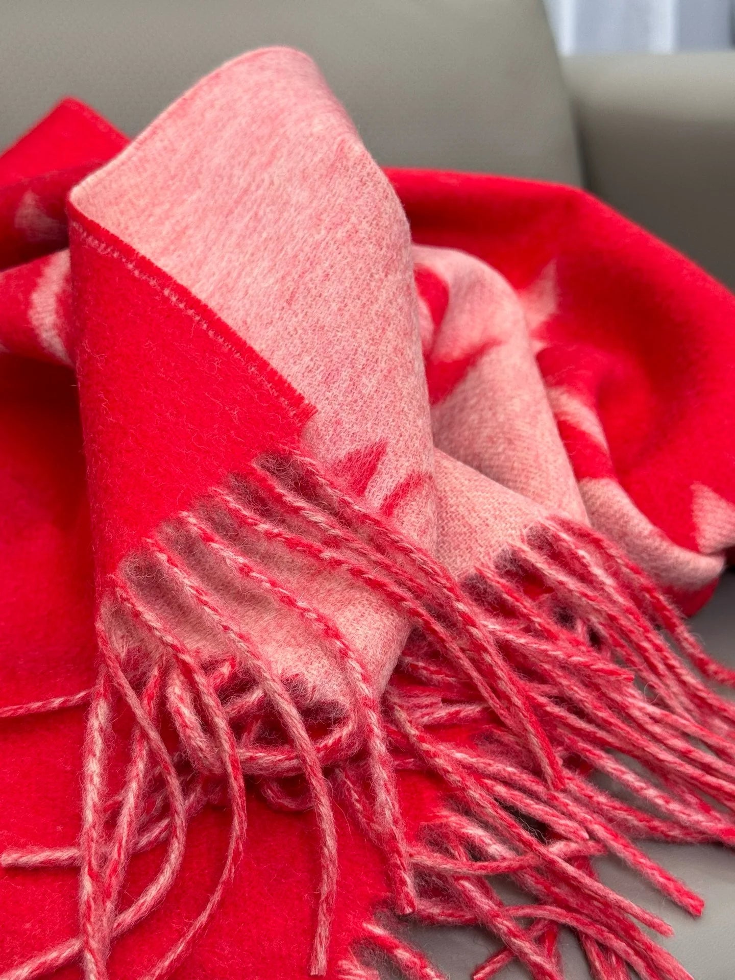 LV SCARF