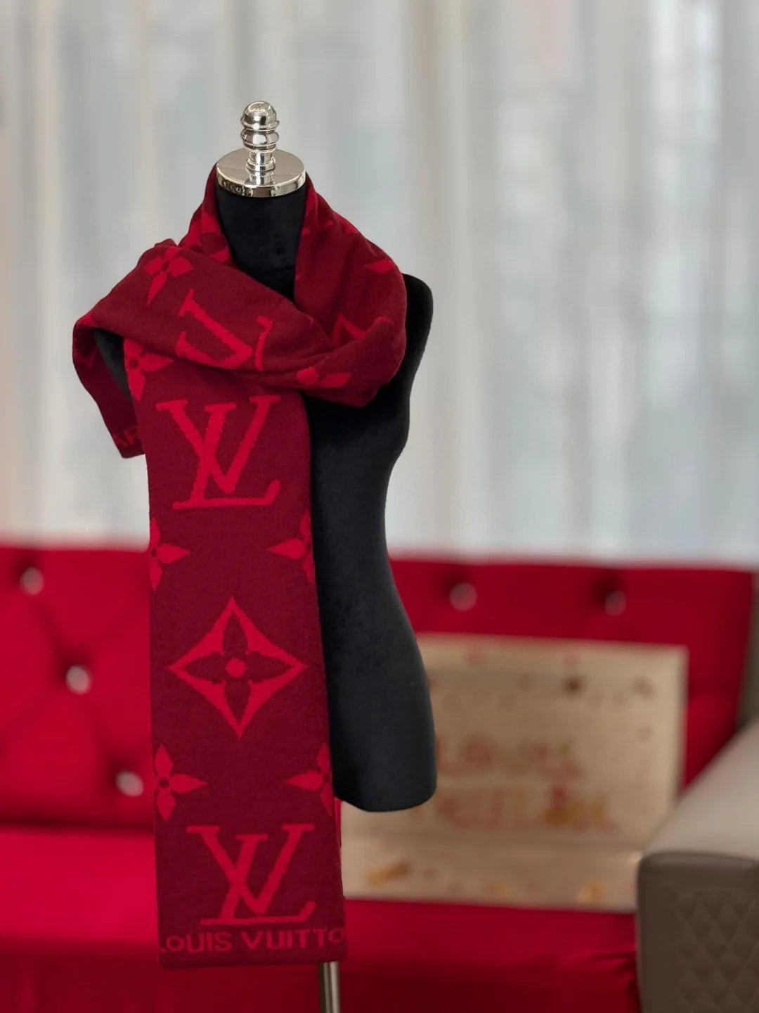 LV SCARF