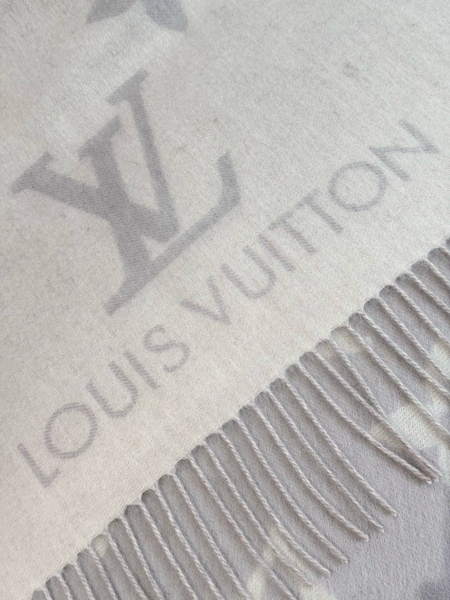 LV SCARF