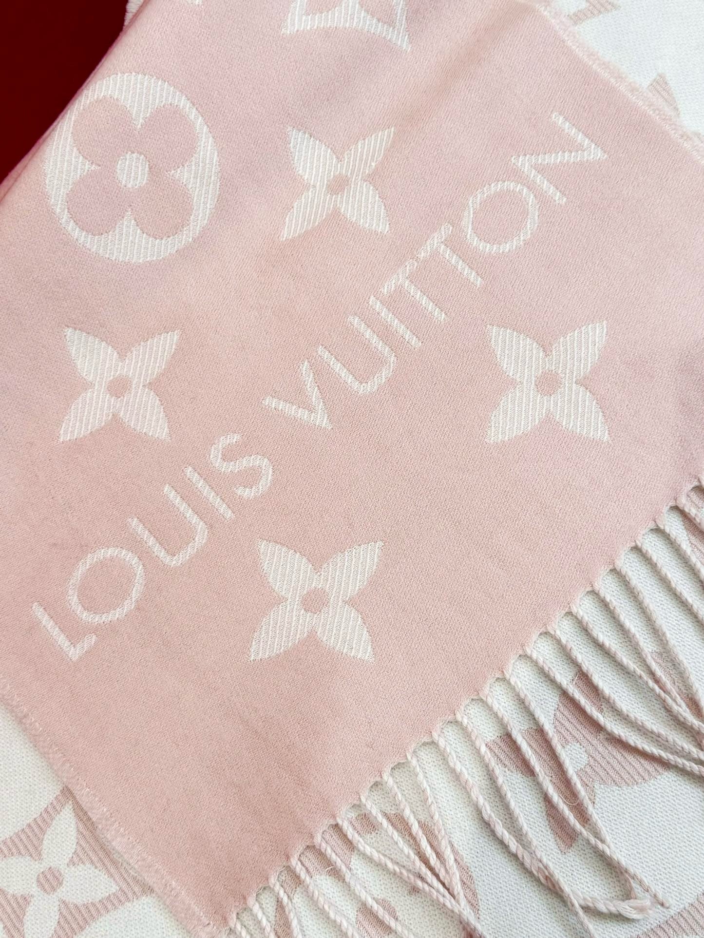 LV SCARF