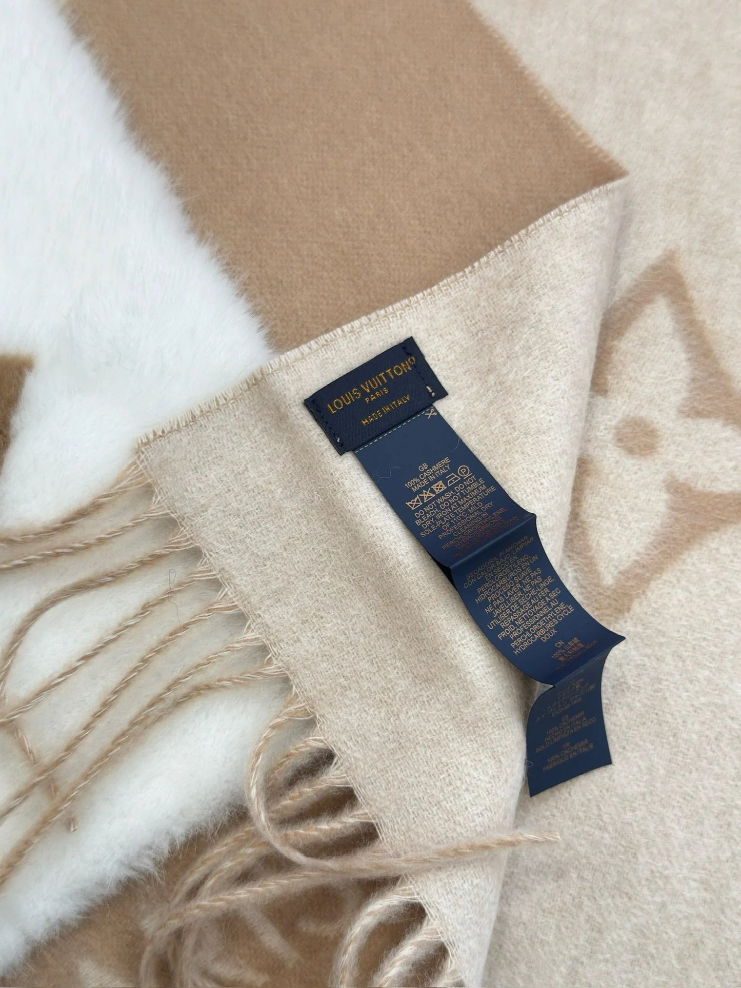 LV SCARF