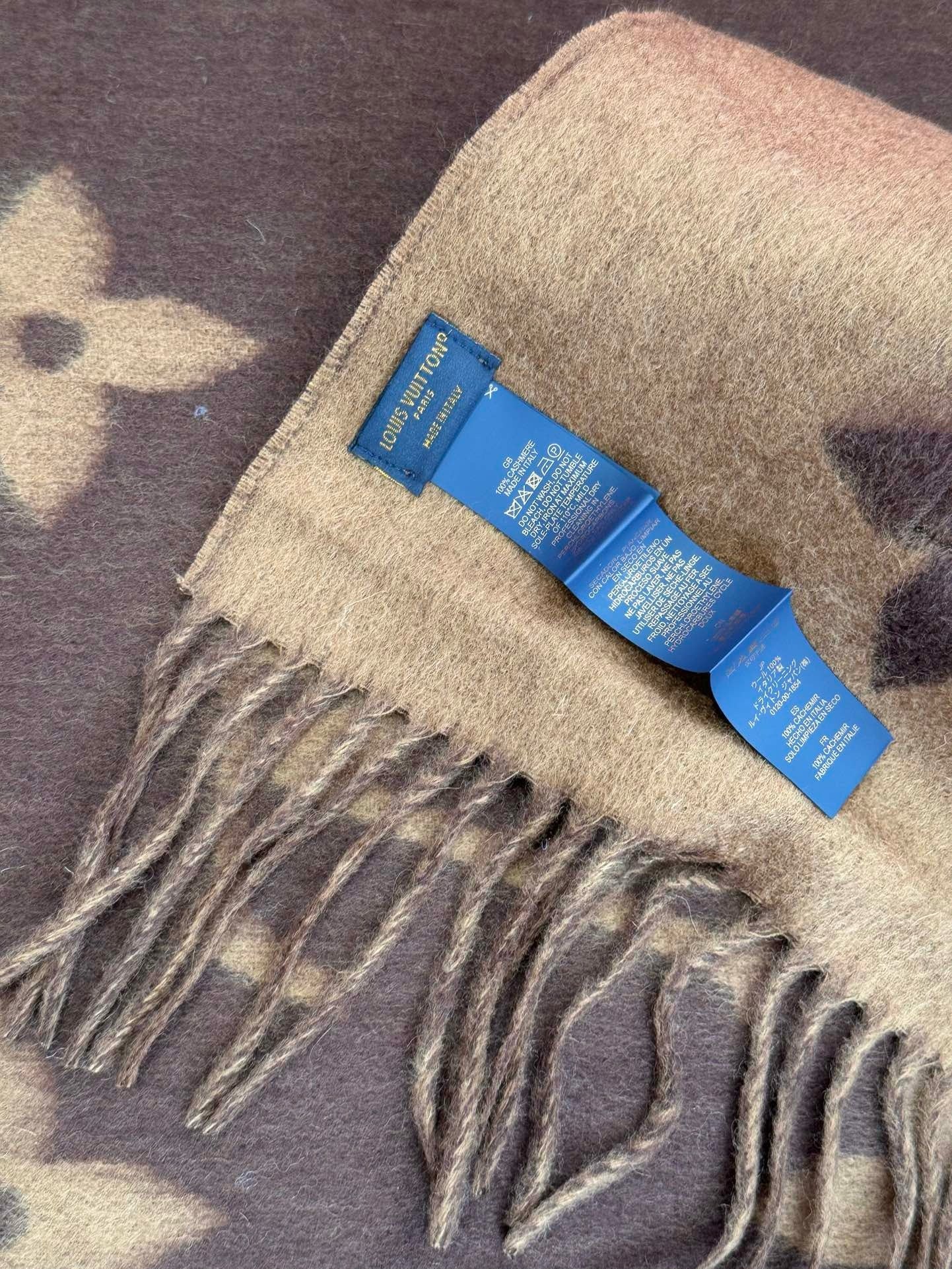 LV SCARF