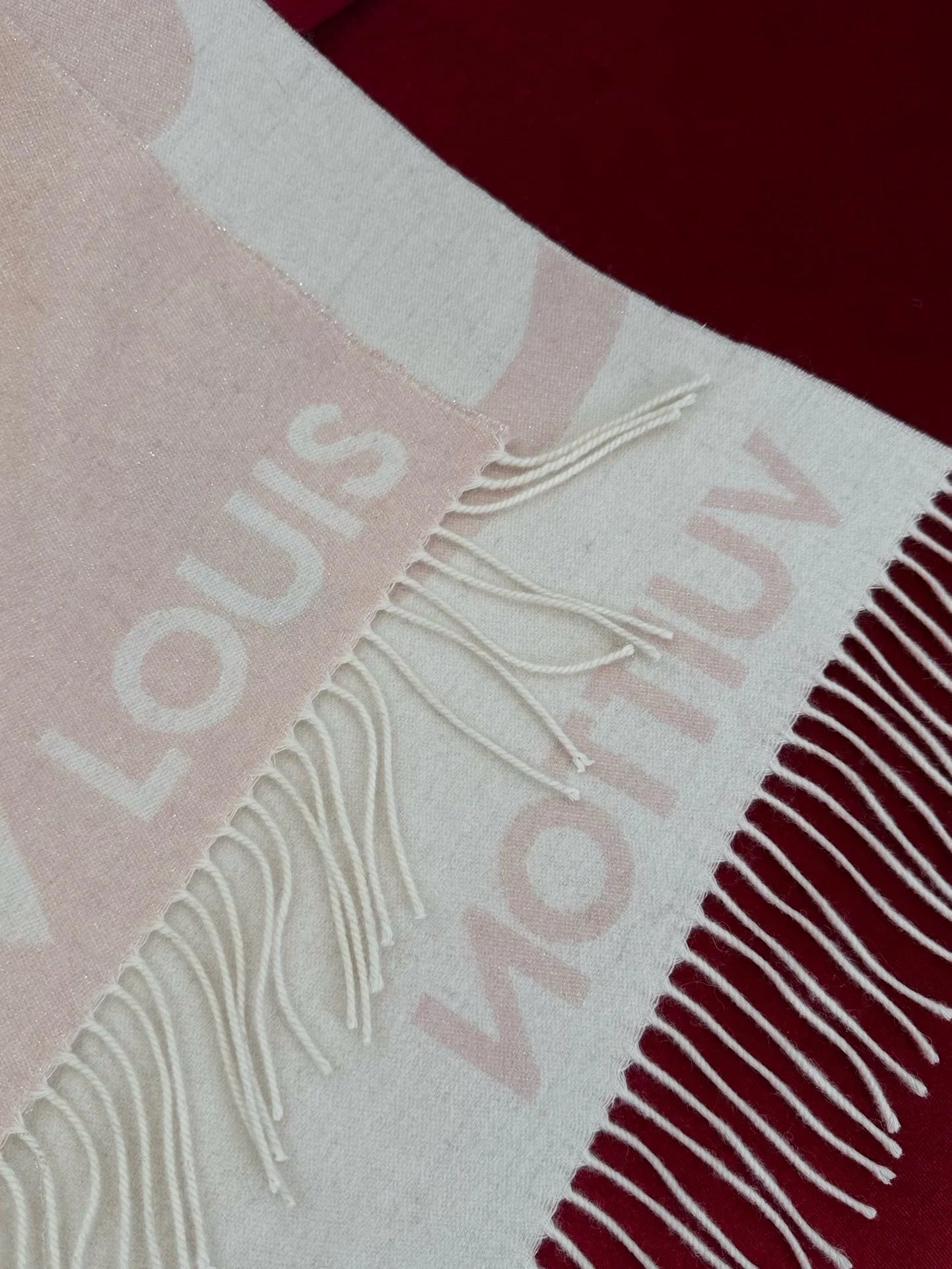 LV SCARF