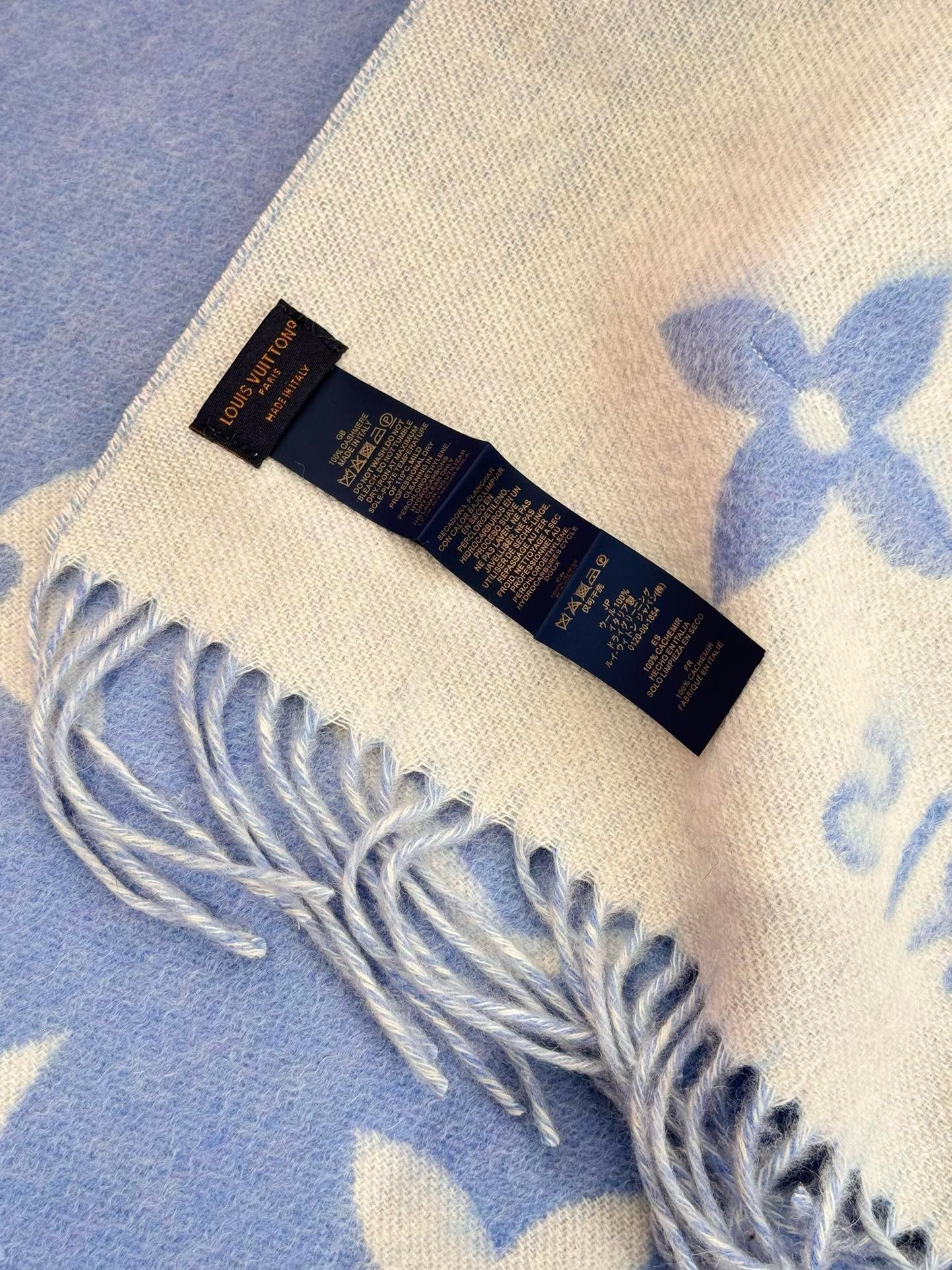 LV SCARF