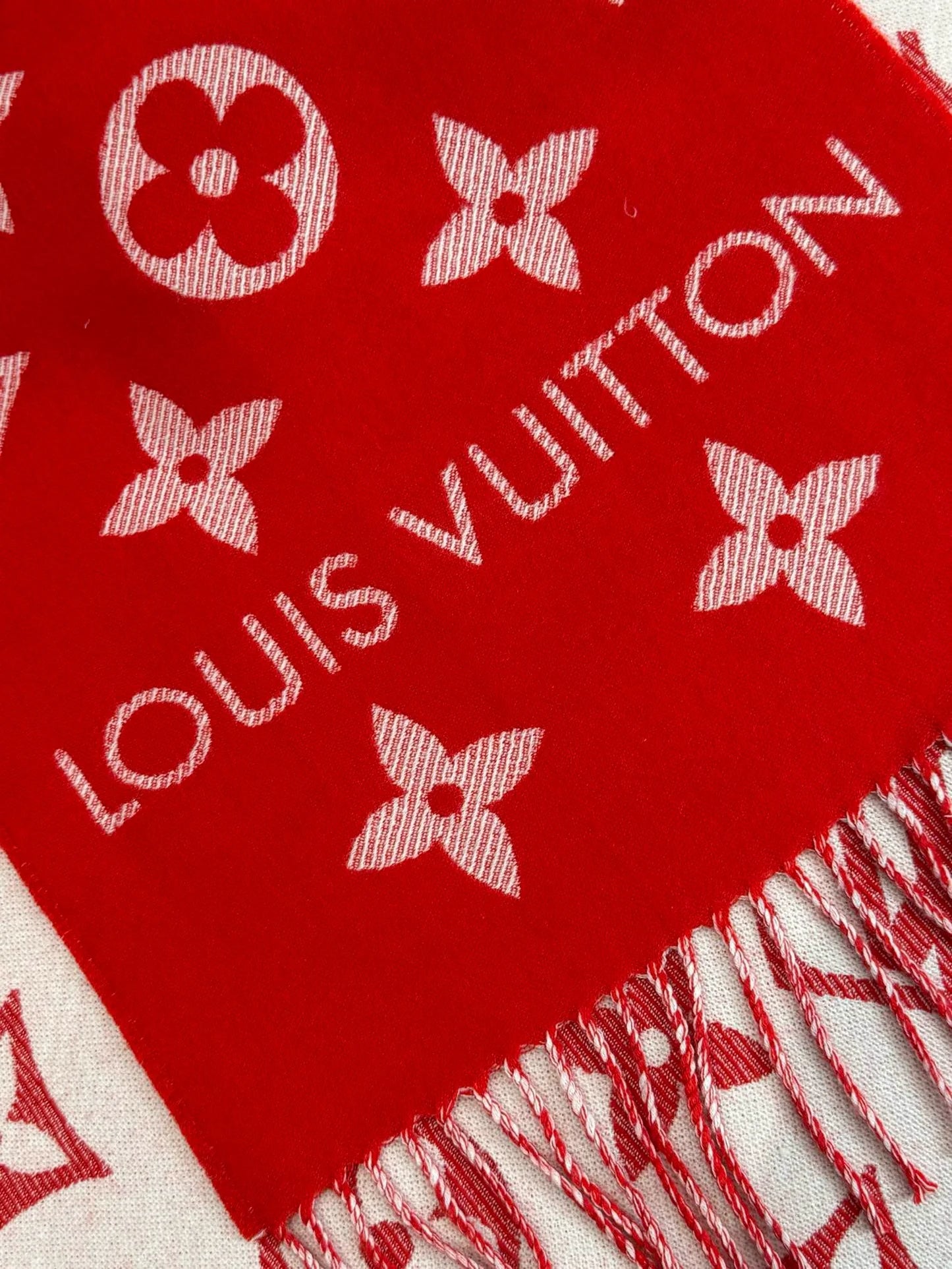 LV SCARF