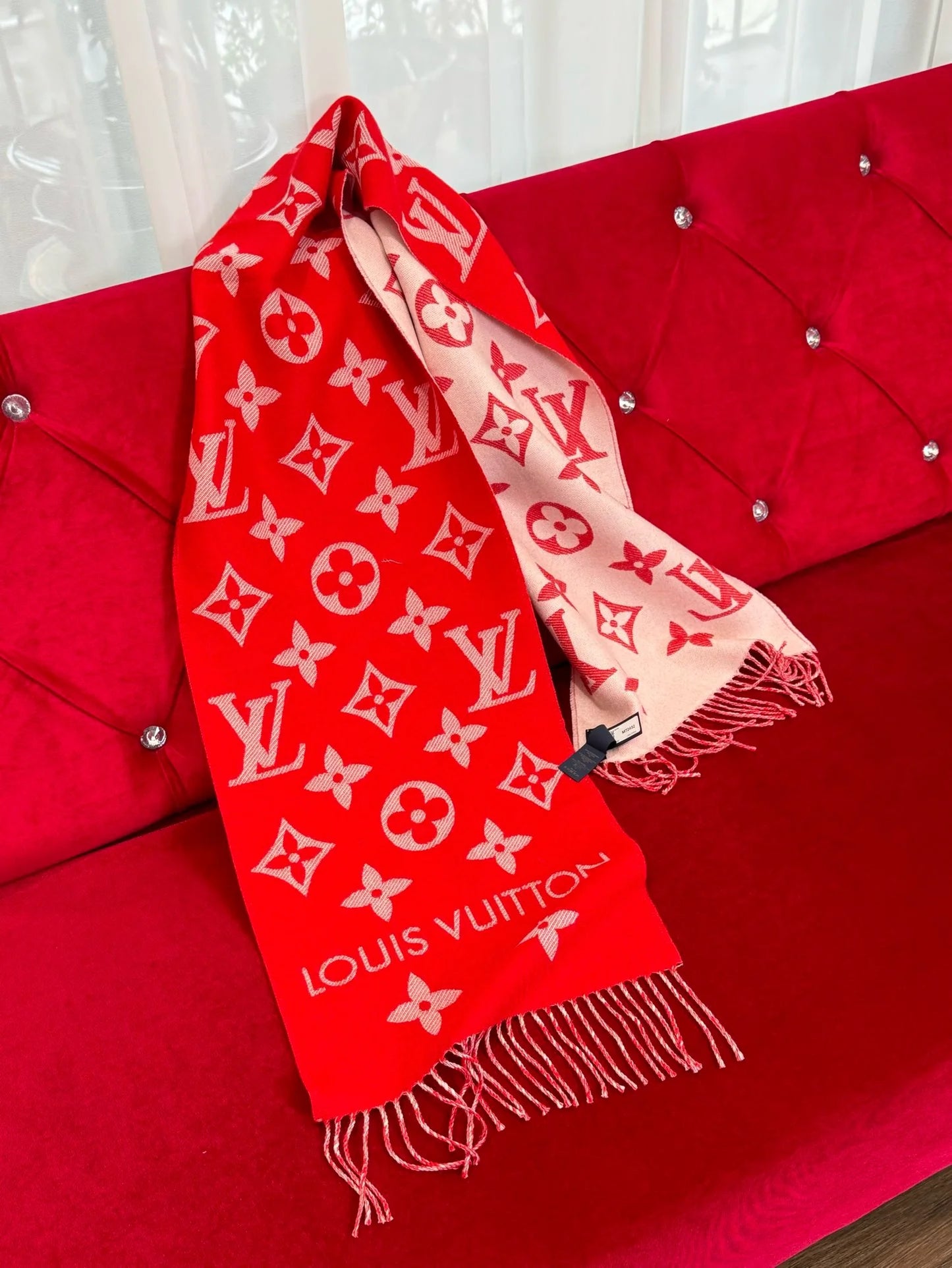 LV SCARF