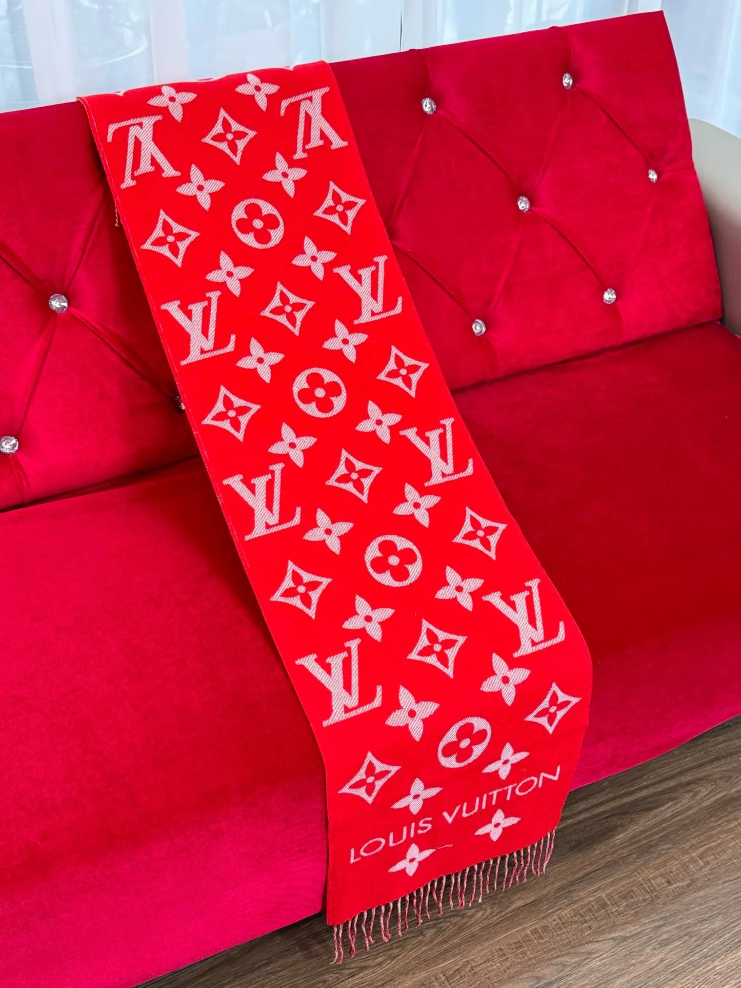 LV SCARF