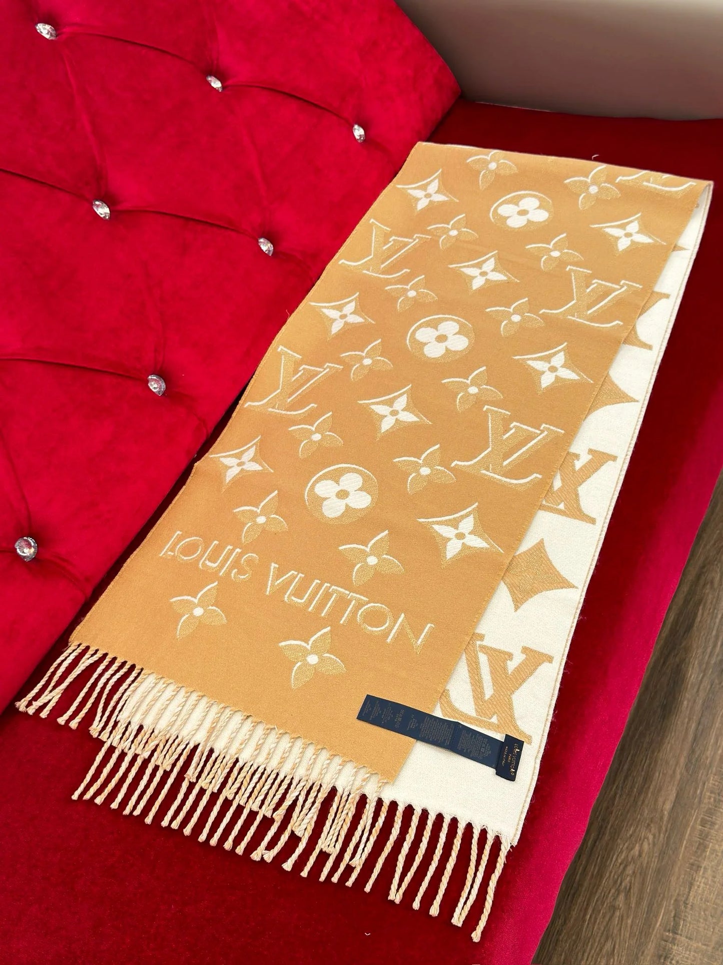 LV SCARF