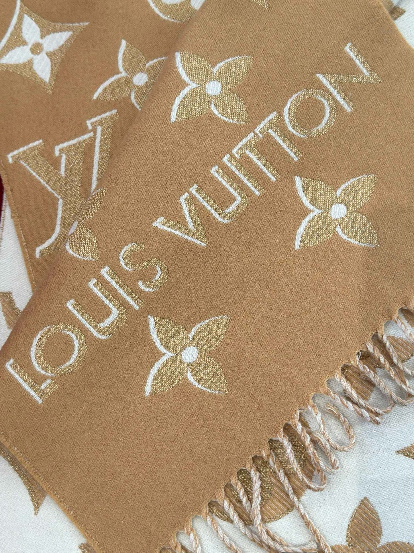 LV SCARF