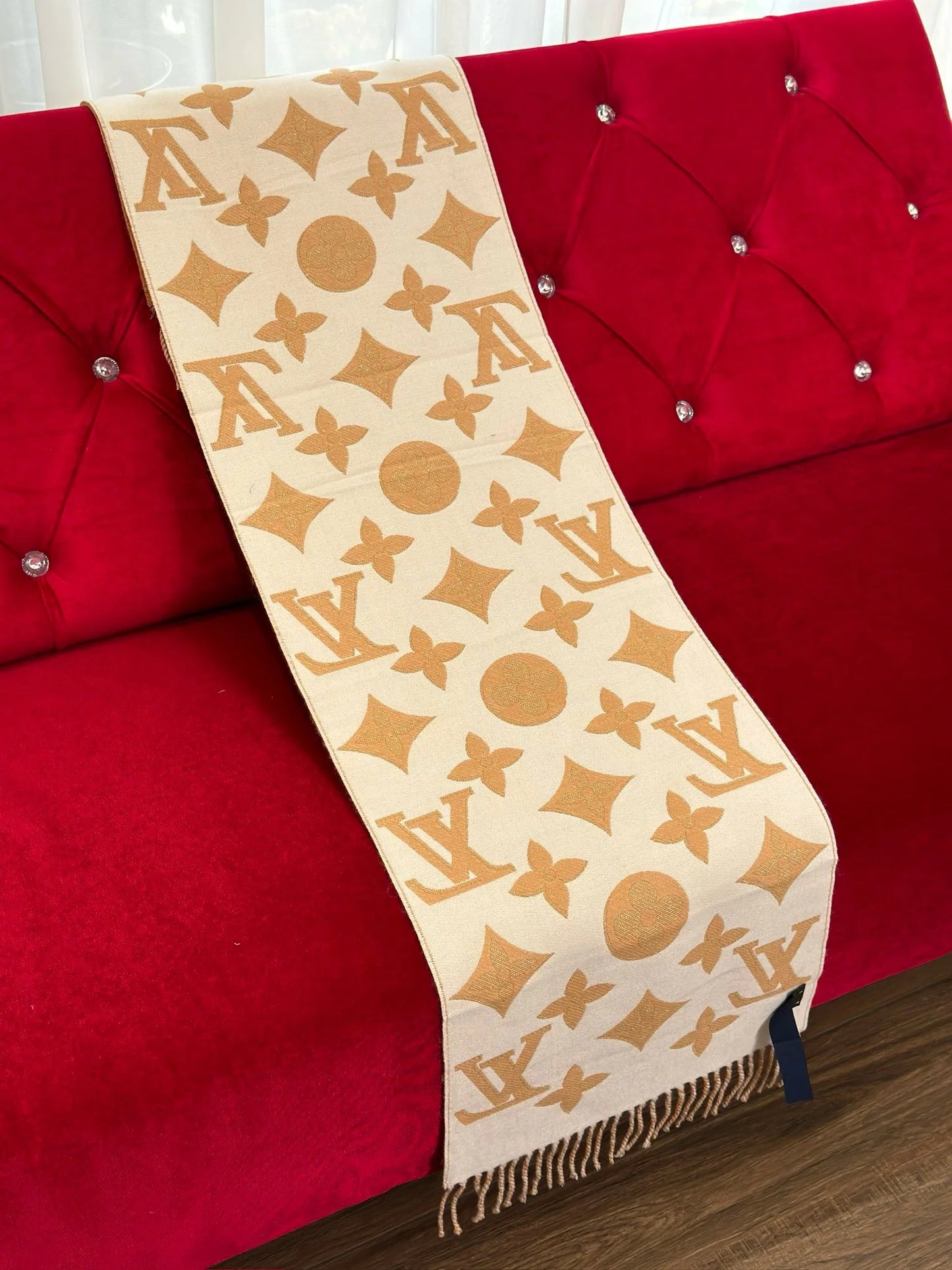LV SCARF
