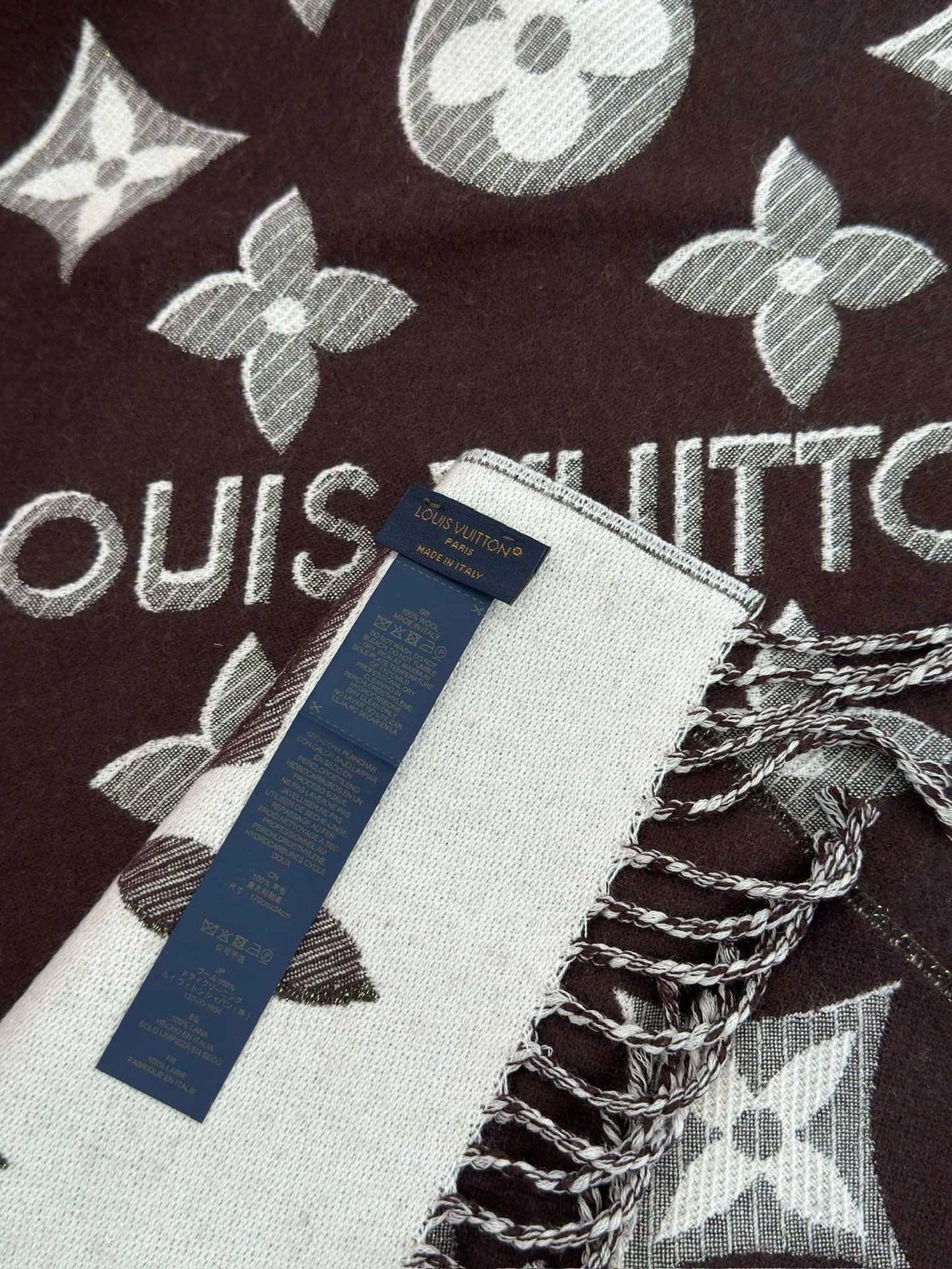 LV SCARF