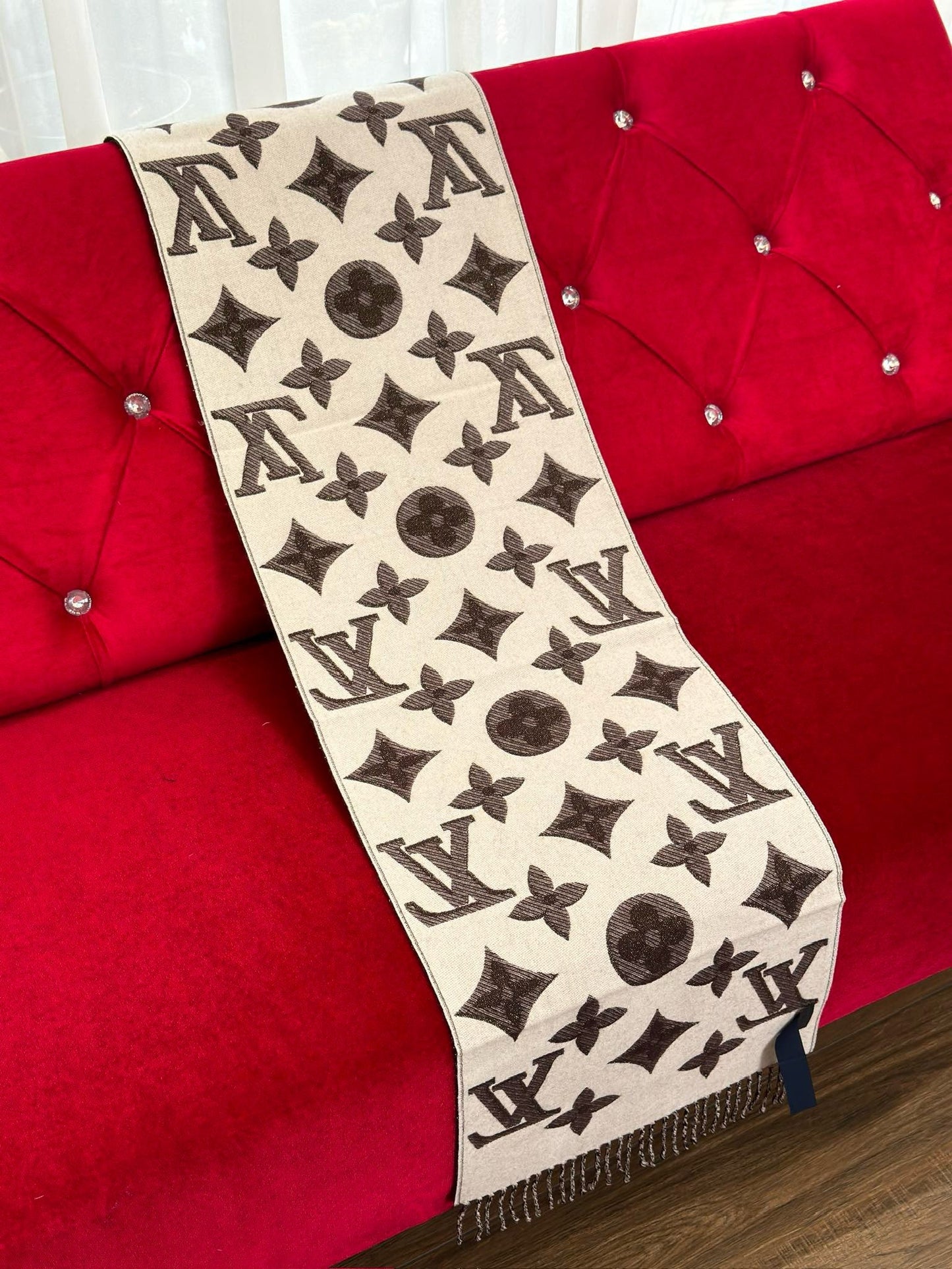 LV SCARF
