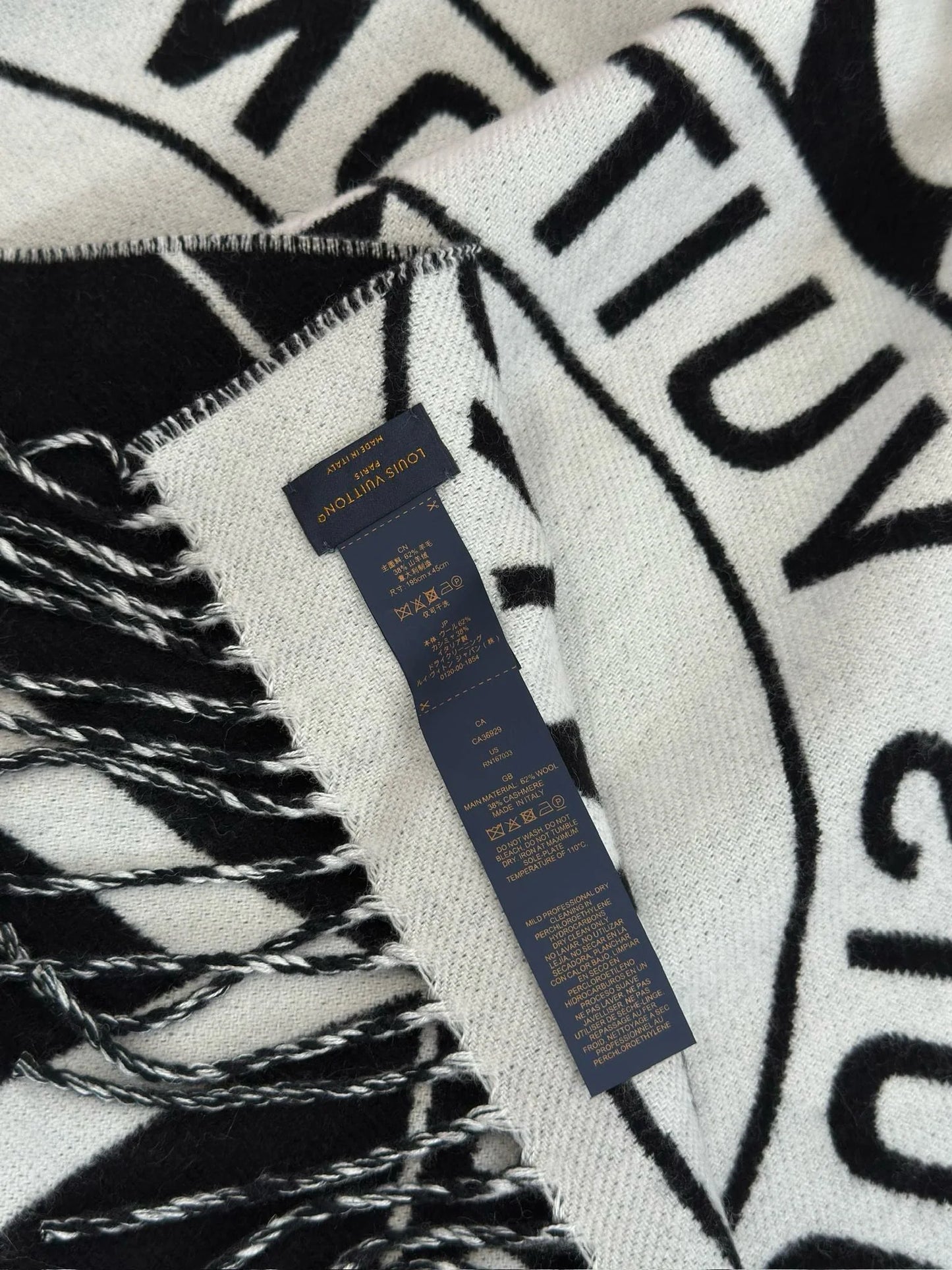 LV SCARF