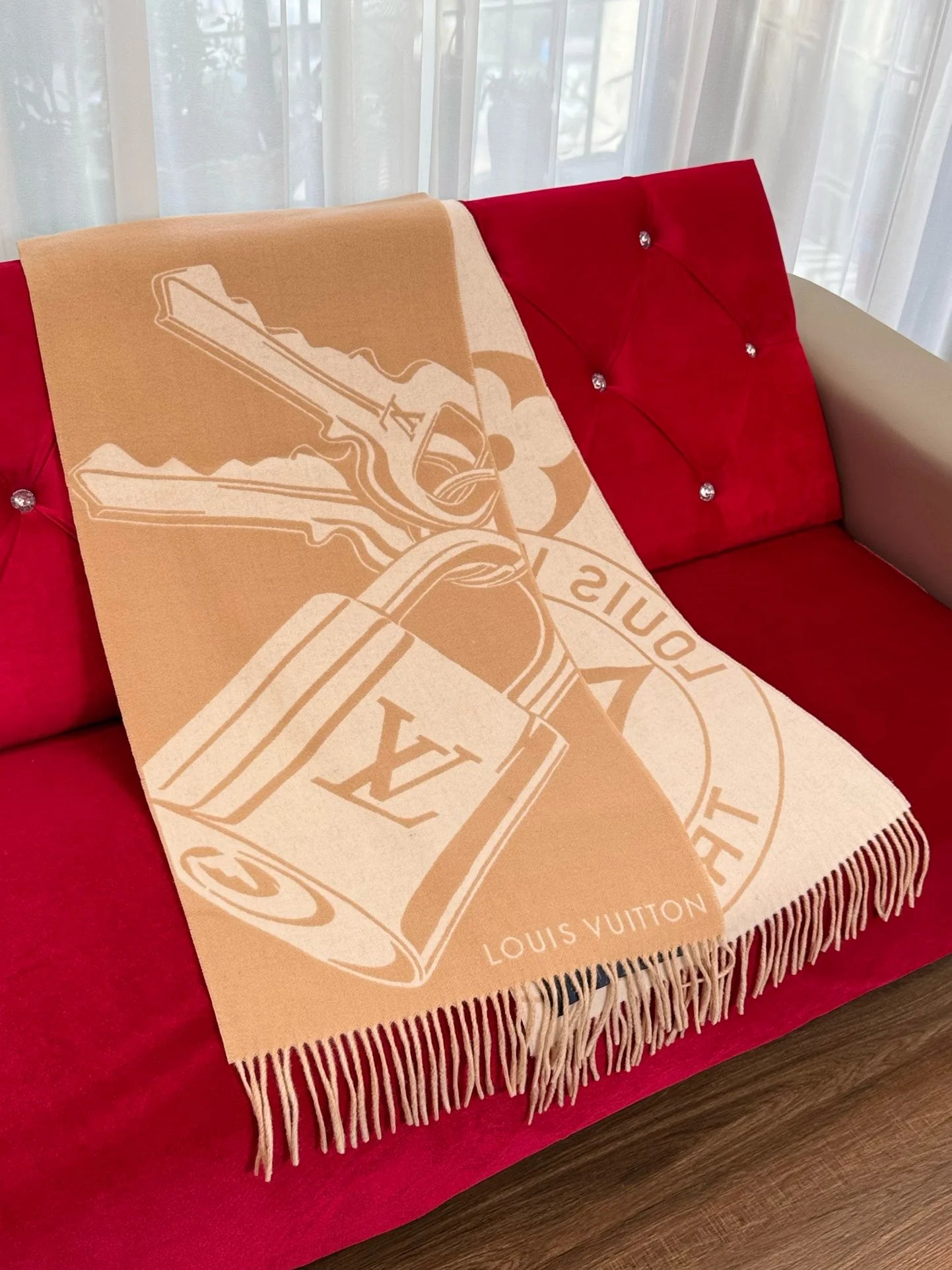 LV SCARF