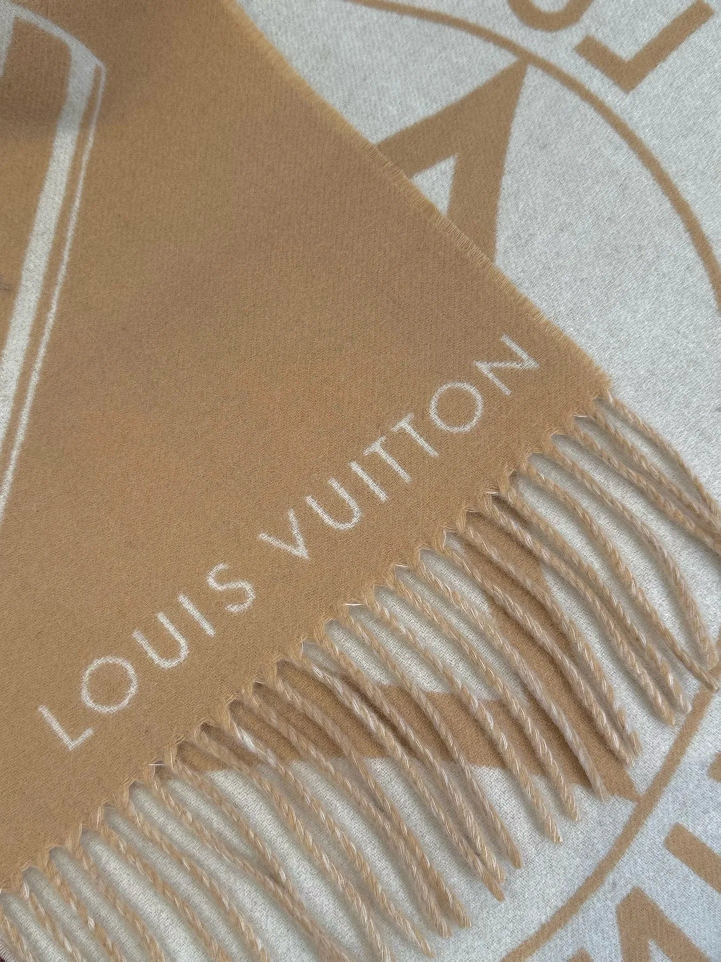 LV SCARF