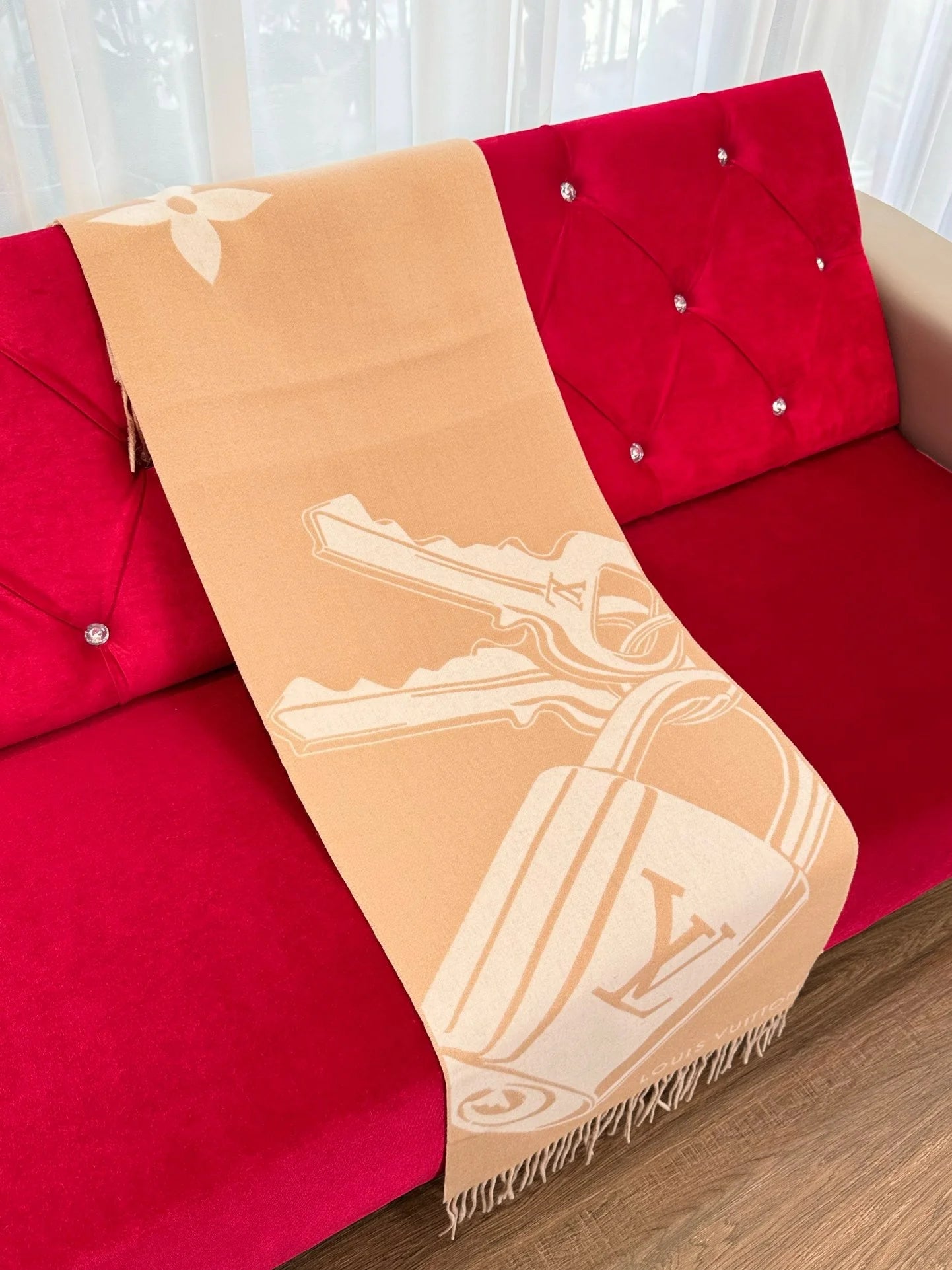 LV SCARF