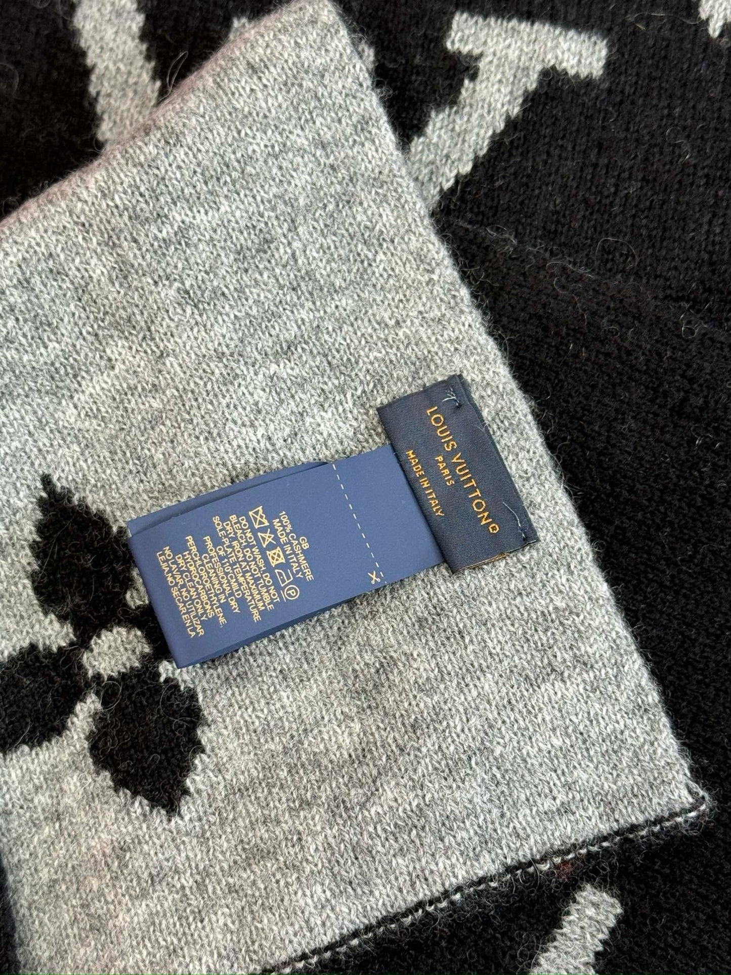 LV SCARF