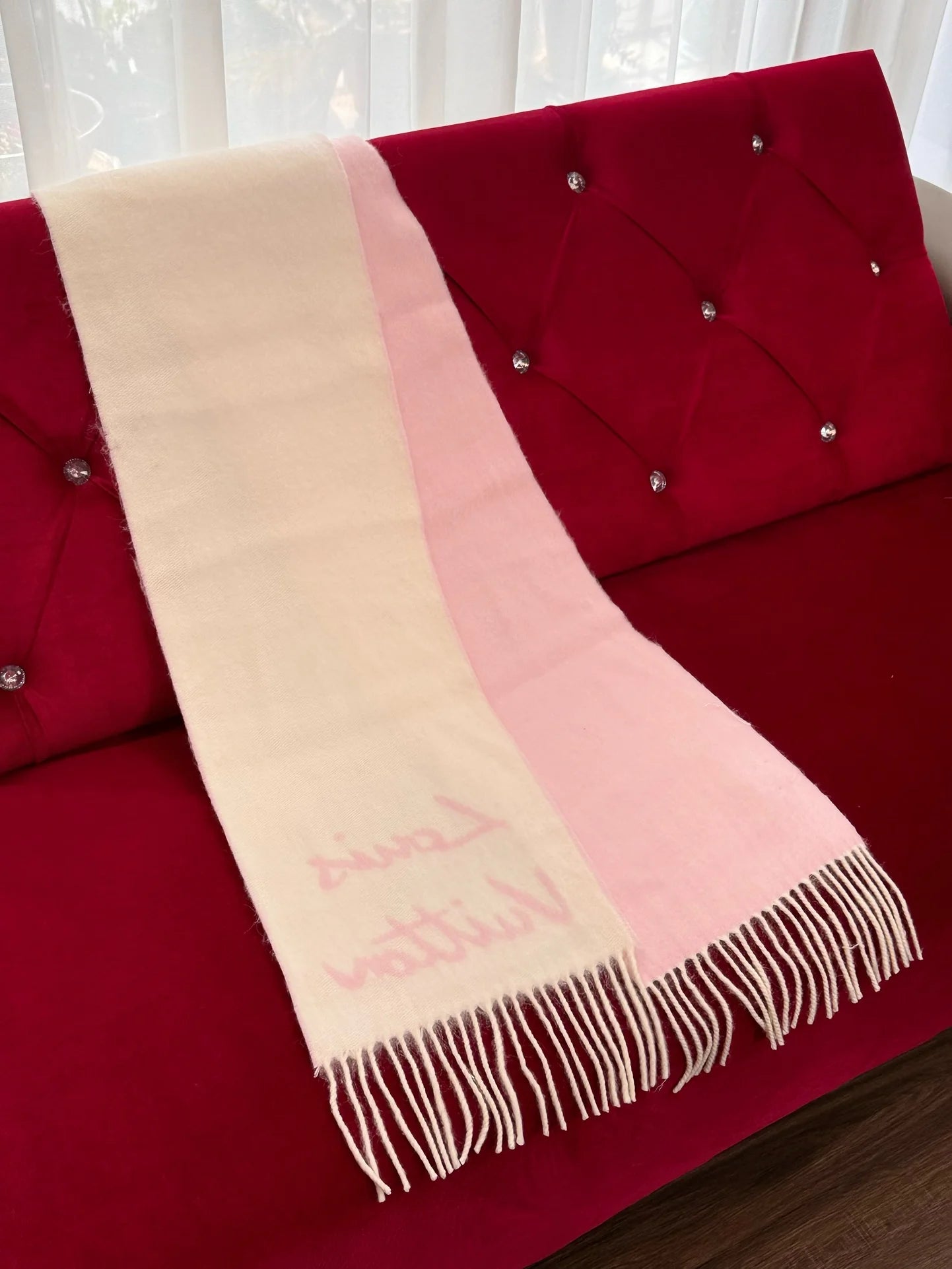 LV SCARF