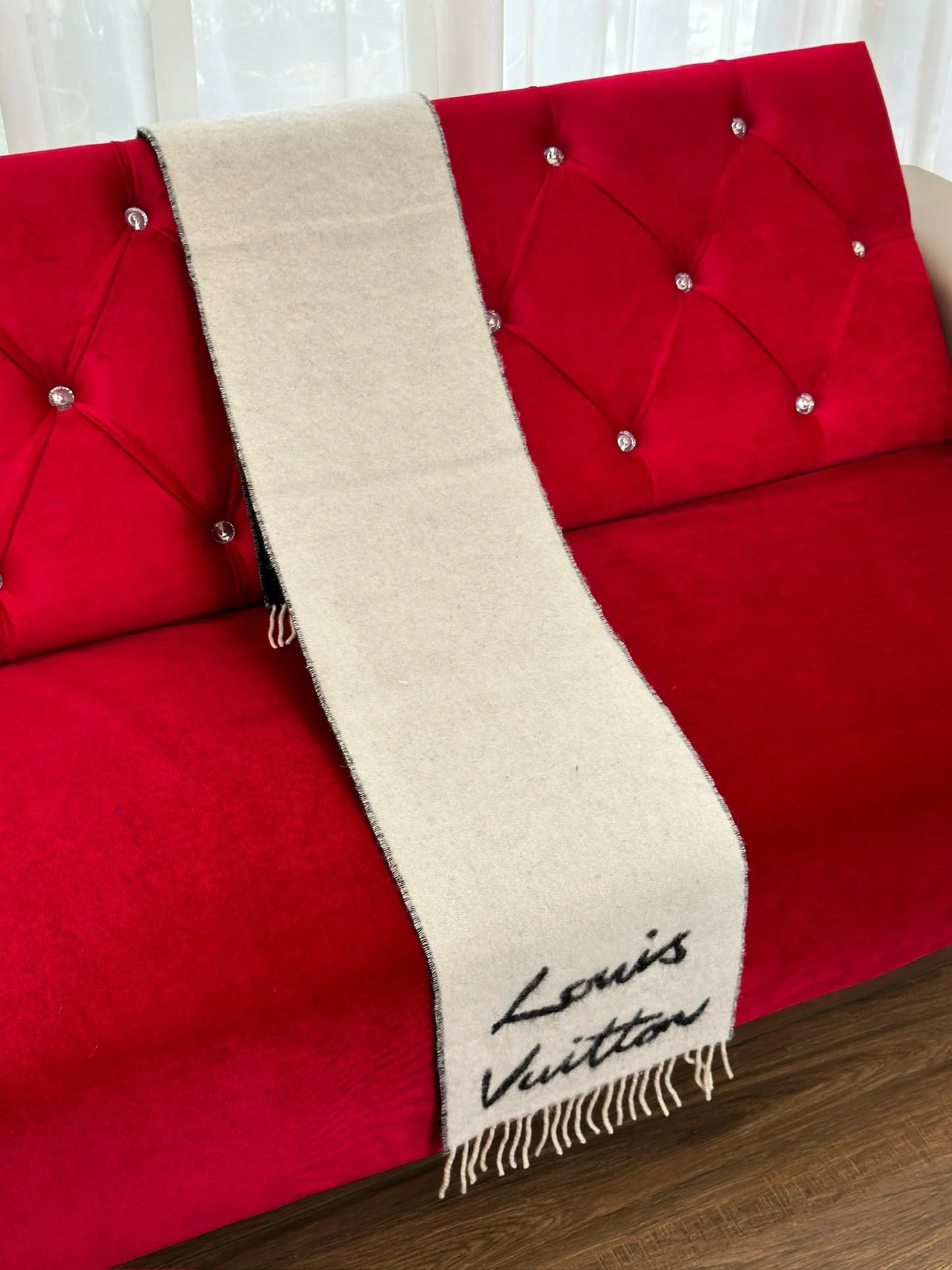 LV SCARF