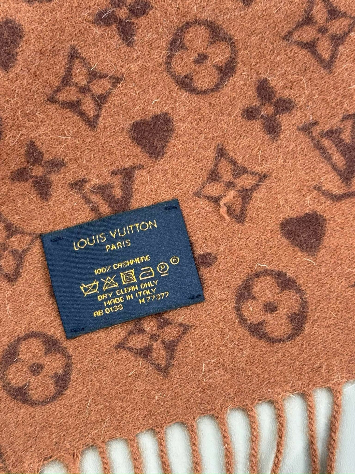 LV SCARF