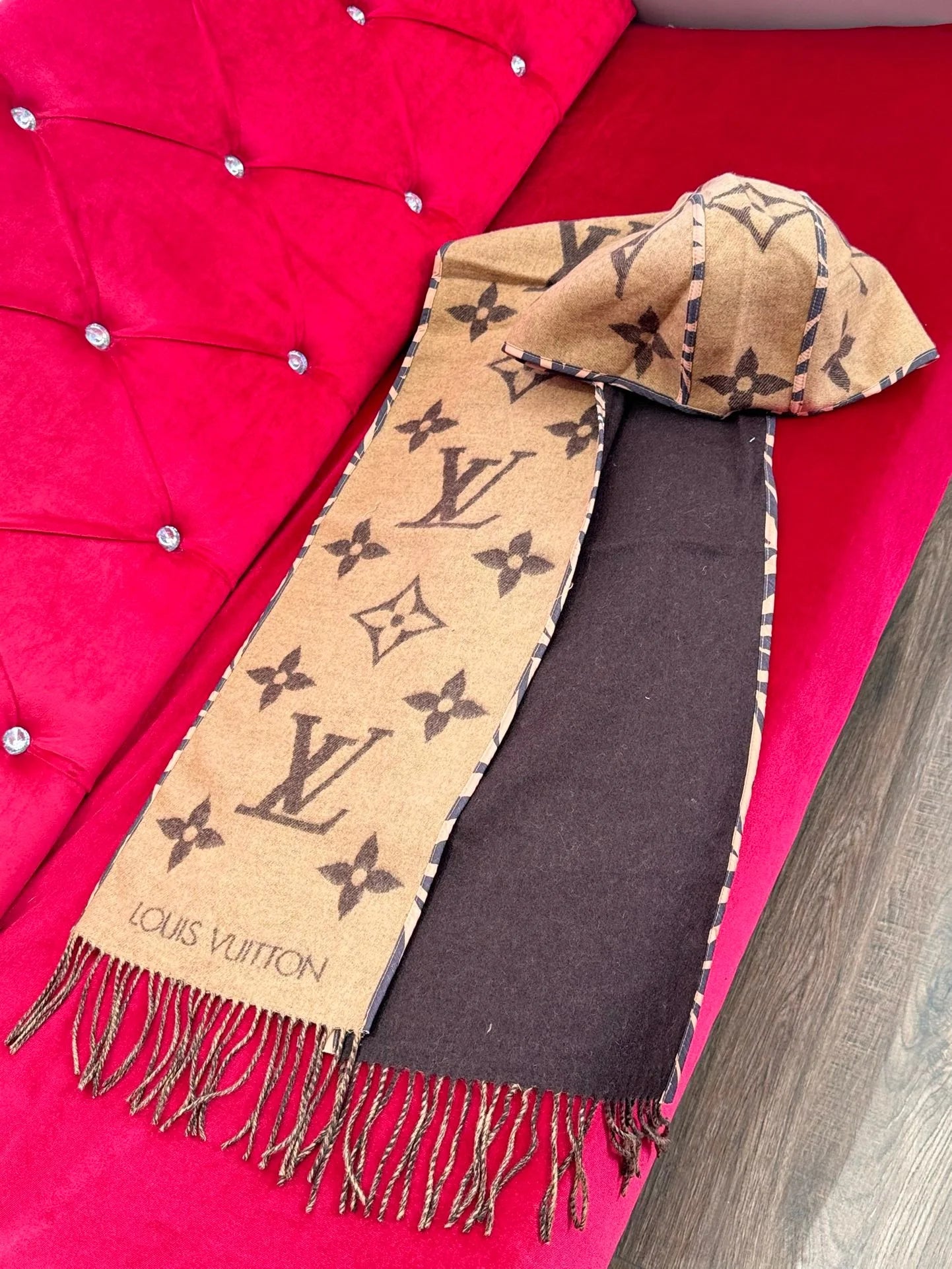 LV SCARF