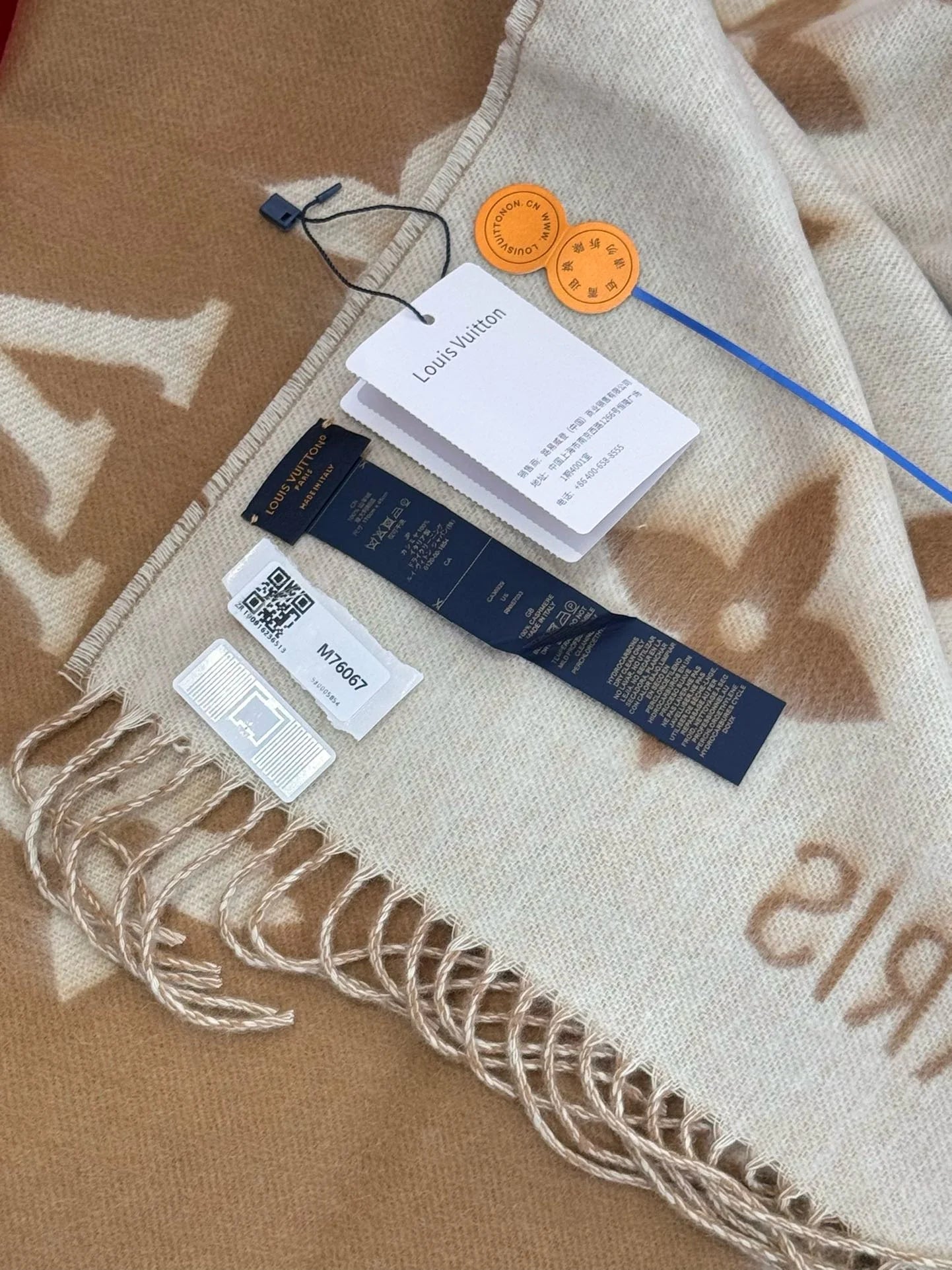 LV SCARF