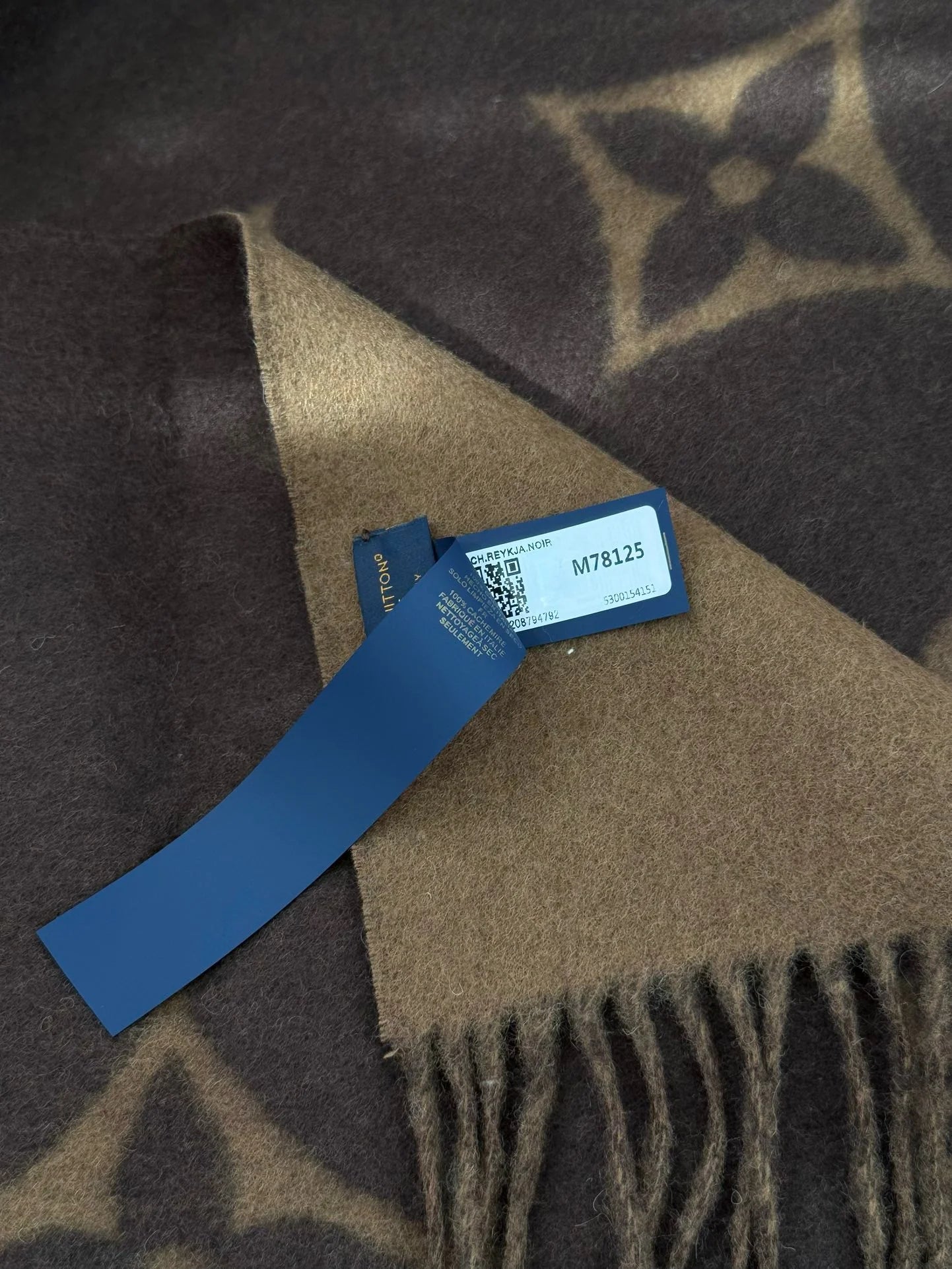 LV SCARF