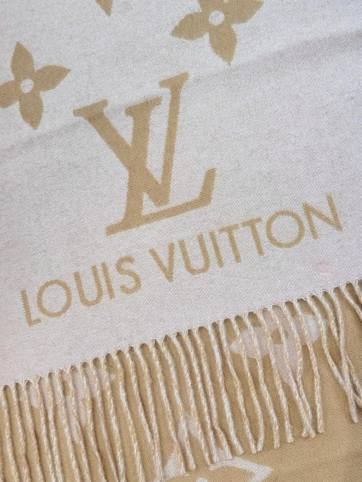 LV SCARF