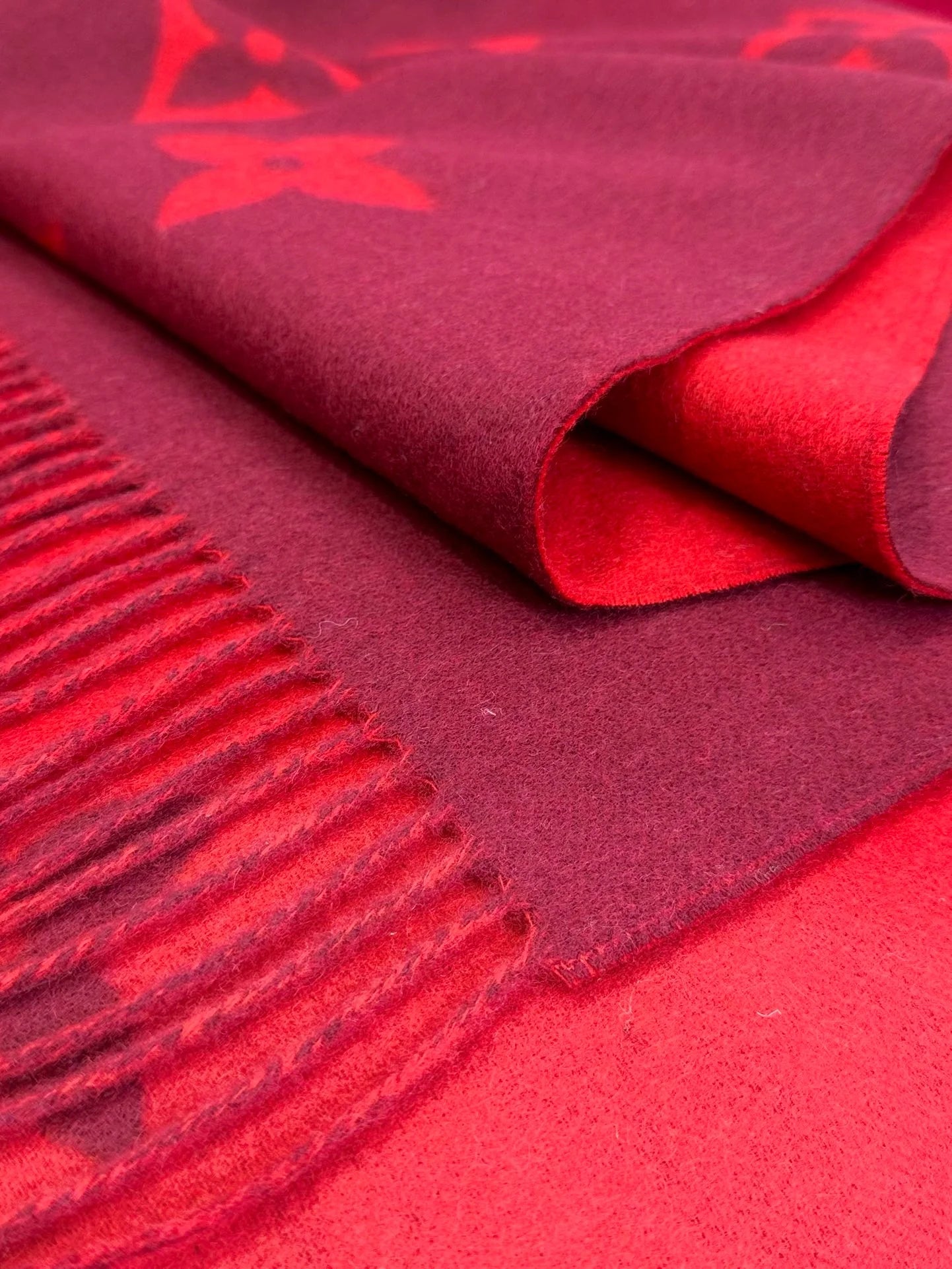 LV SCARF