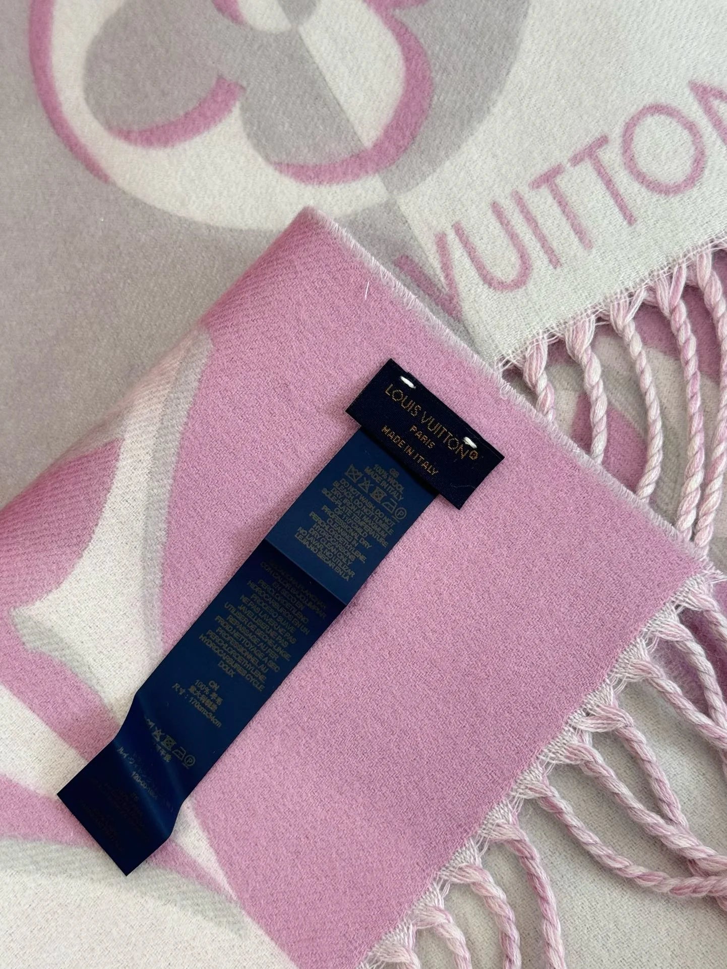 LV SCARF