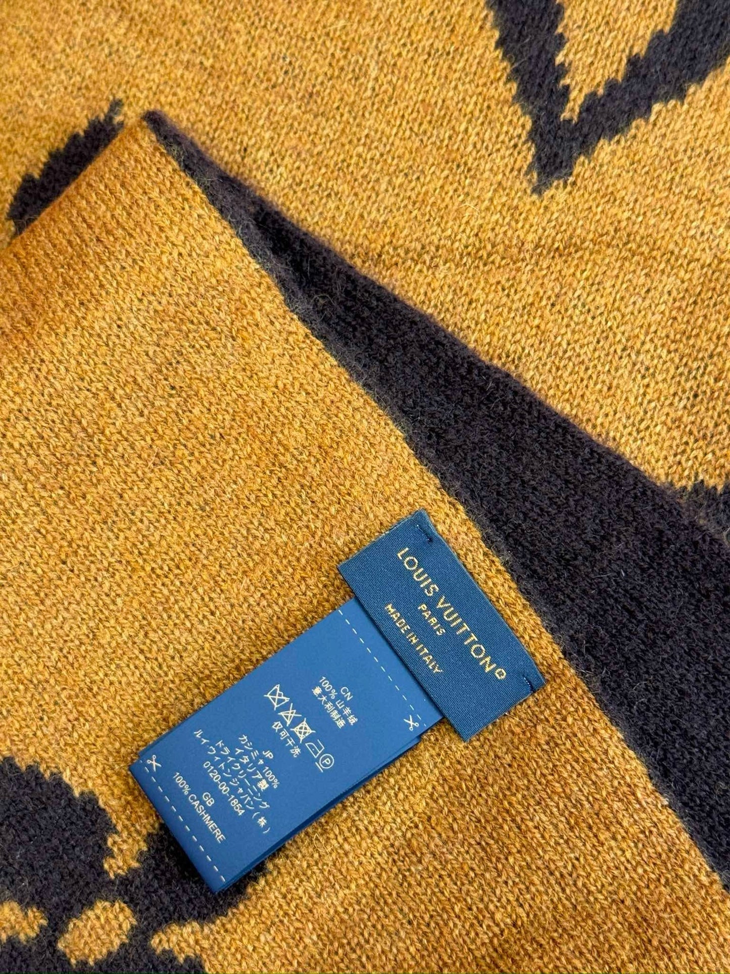 LV SCARF