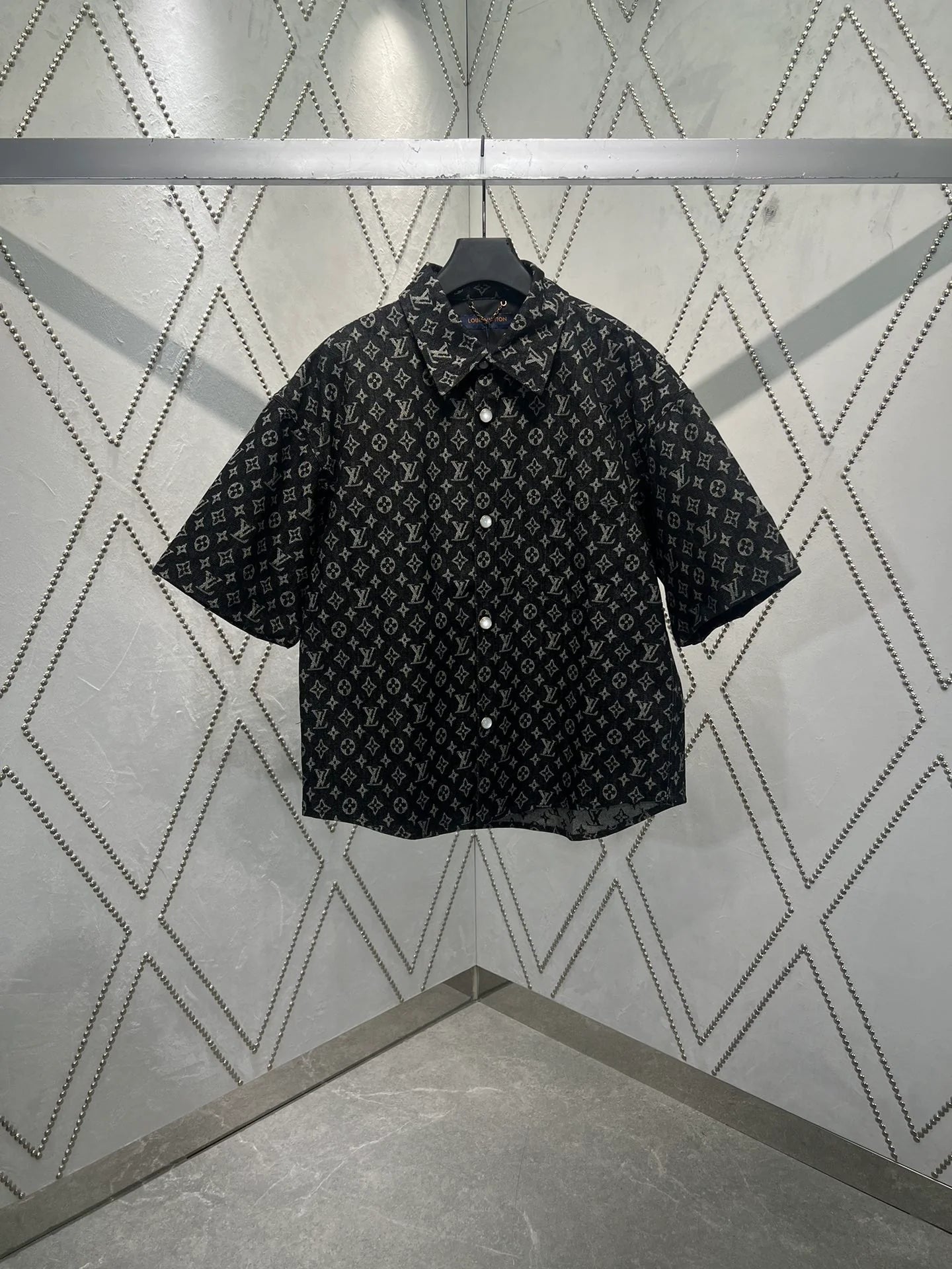 LV SHIRT