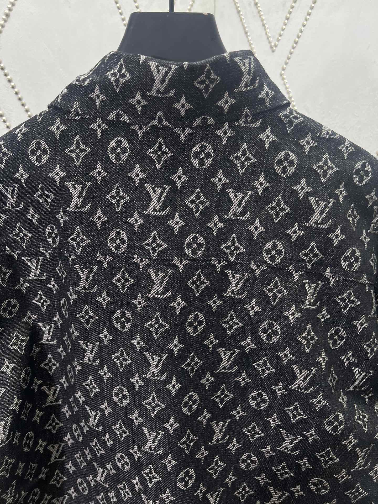 LV SHIRT